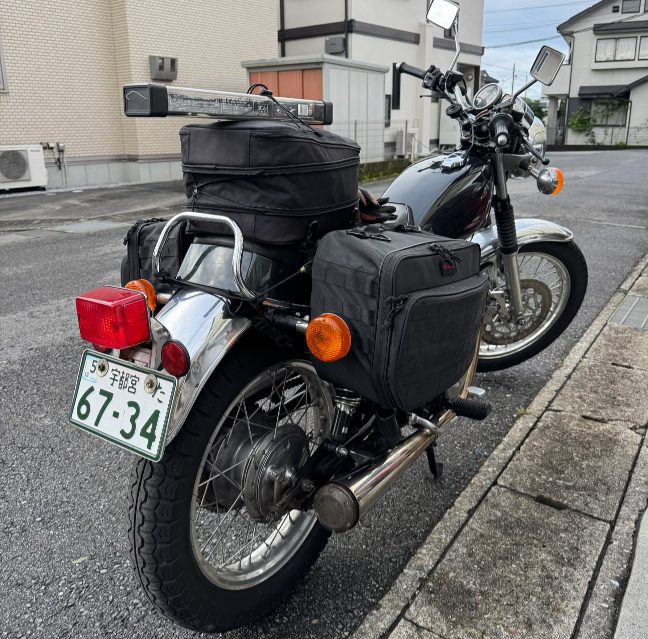 速度警告灯がつきっぱなしです。→解決しました。内容はコメント欄にて