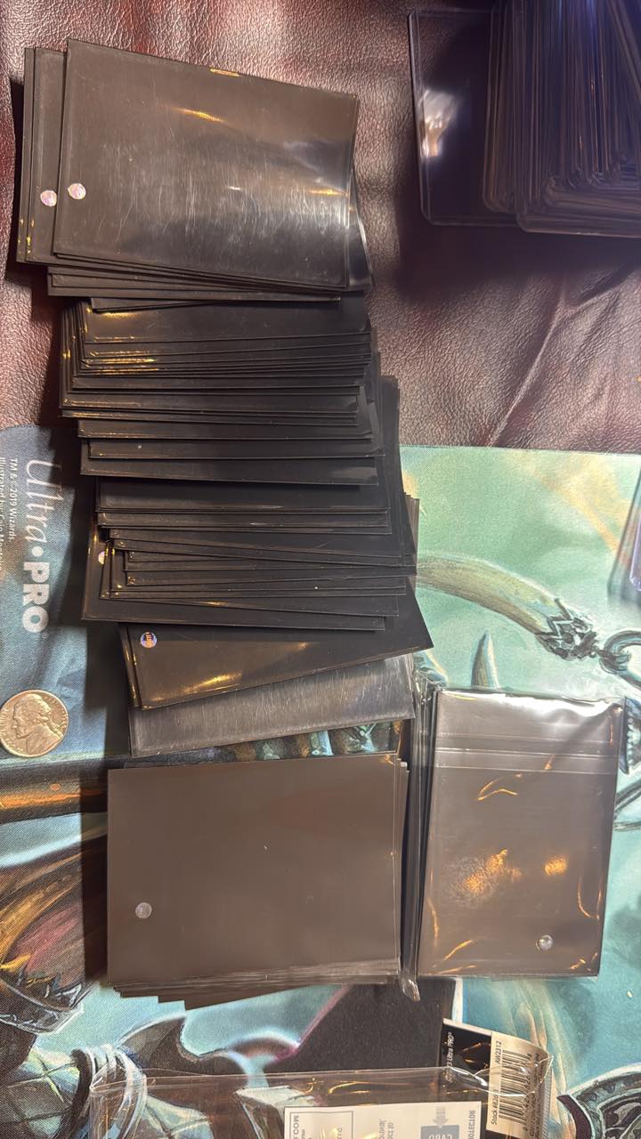 ultra pro magic card back sleeves Oversized Magic: The Gathering The Gathering and Pokemon from damage such as bent corners and scratches Card Sleeves