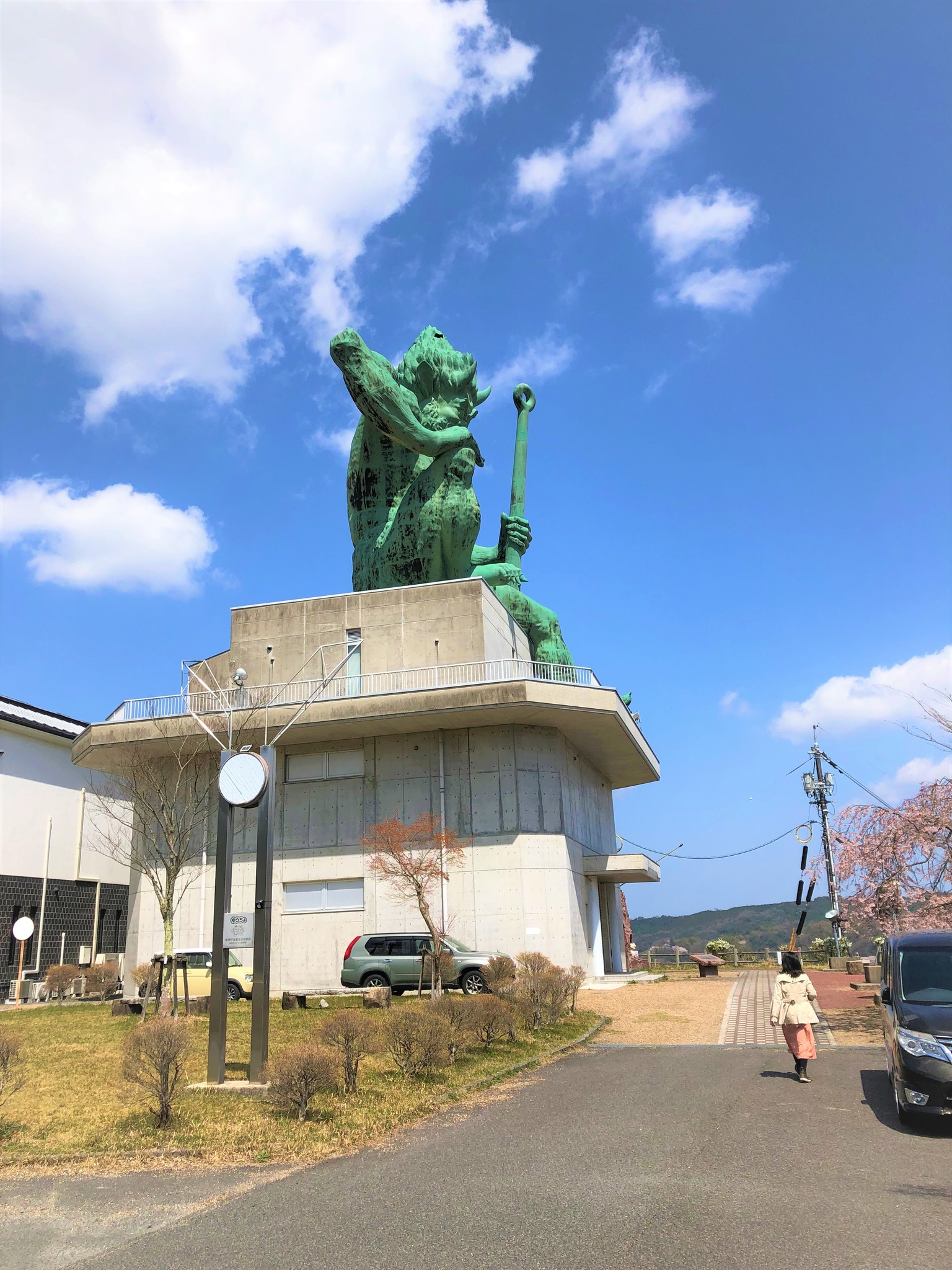 鬼女タウンの現在と噂の真相｜閉鎖と復活の背景を徹底解剖