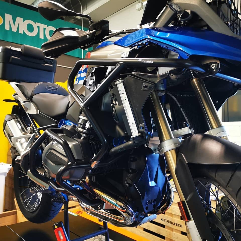 ทำไมถึงต้อง Fairing Crashbar ของ... - Touratech-Thailand | Facebook