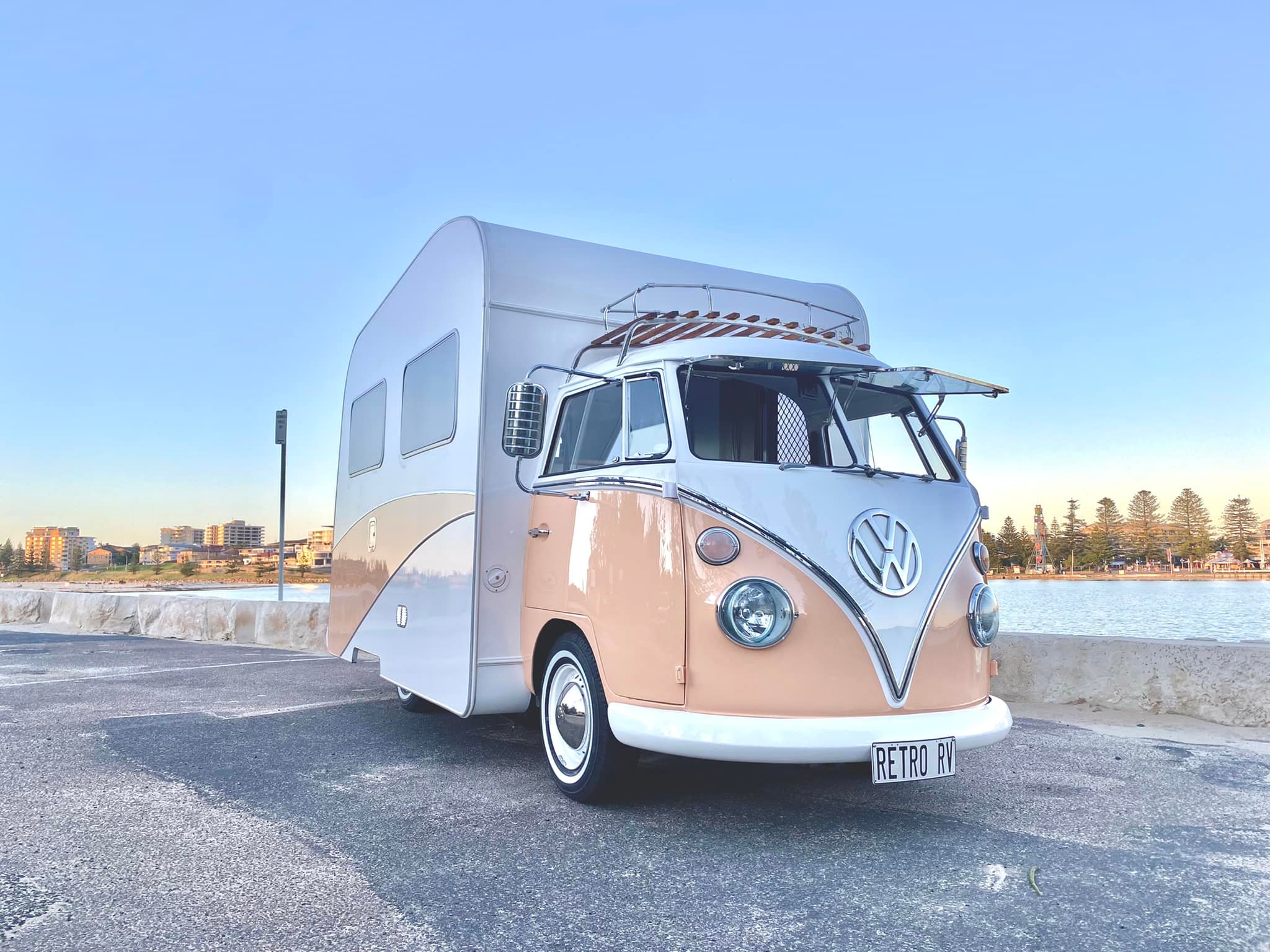Retro RV - 🇦🇺 😍A quick peek at our 2 berth Retro RV’s😍🇦🇺...