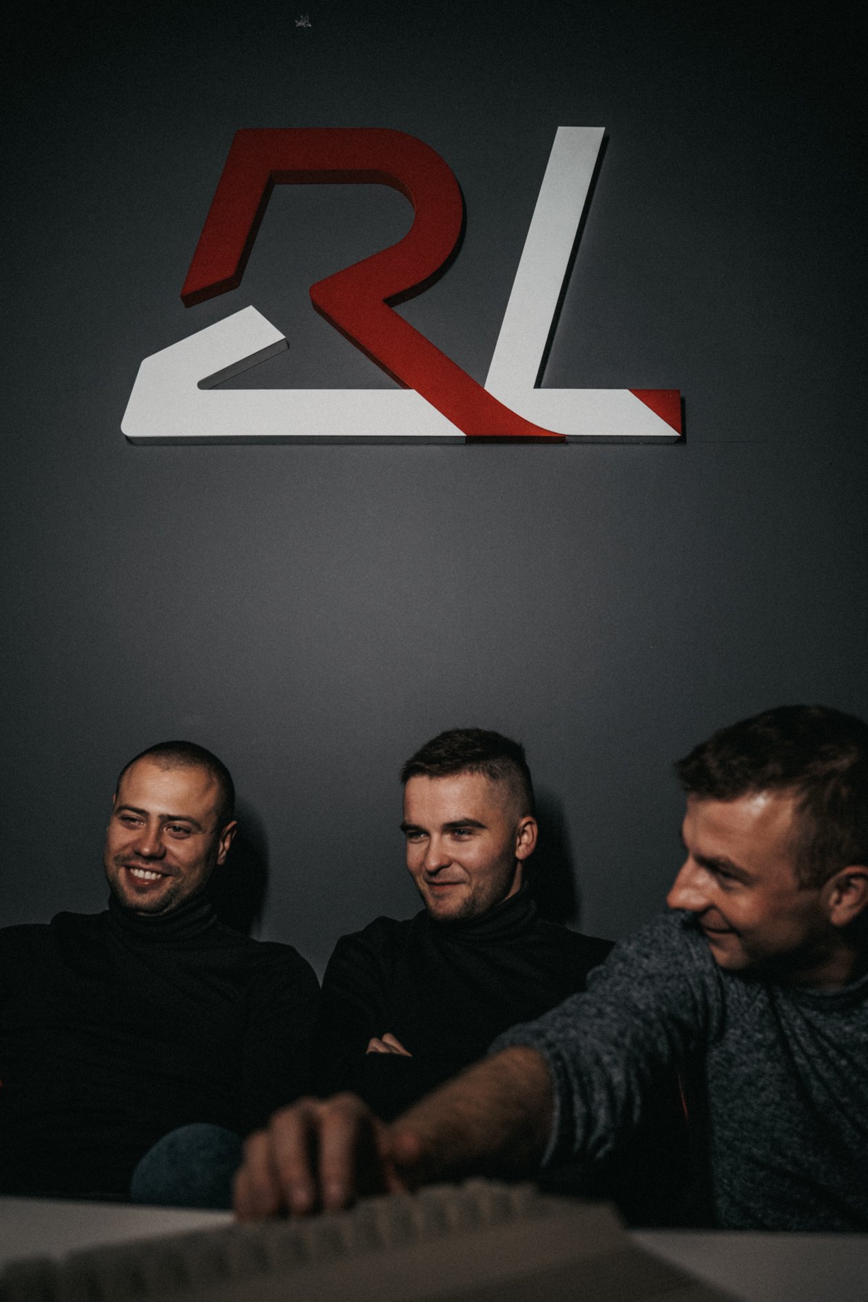 R2L