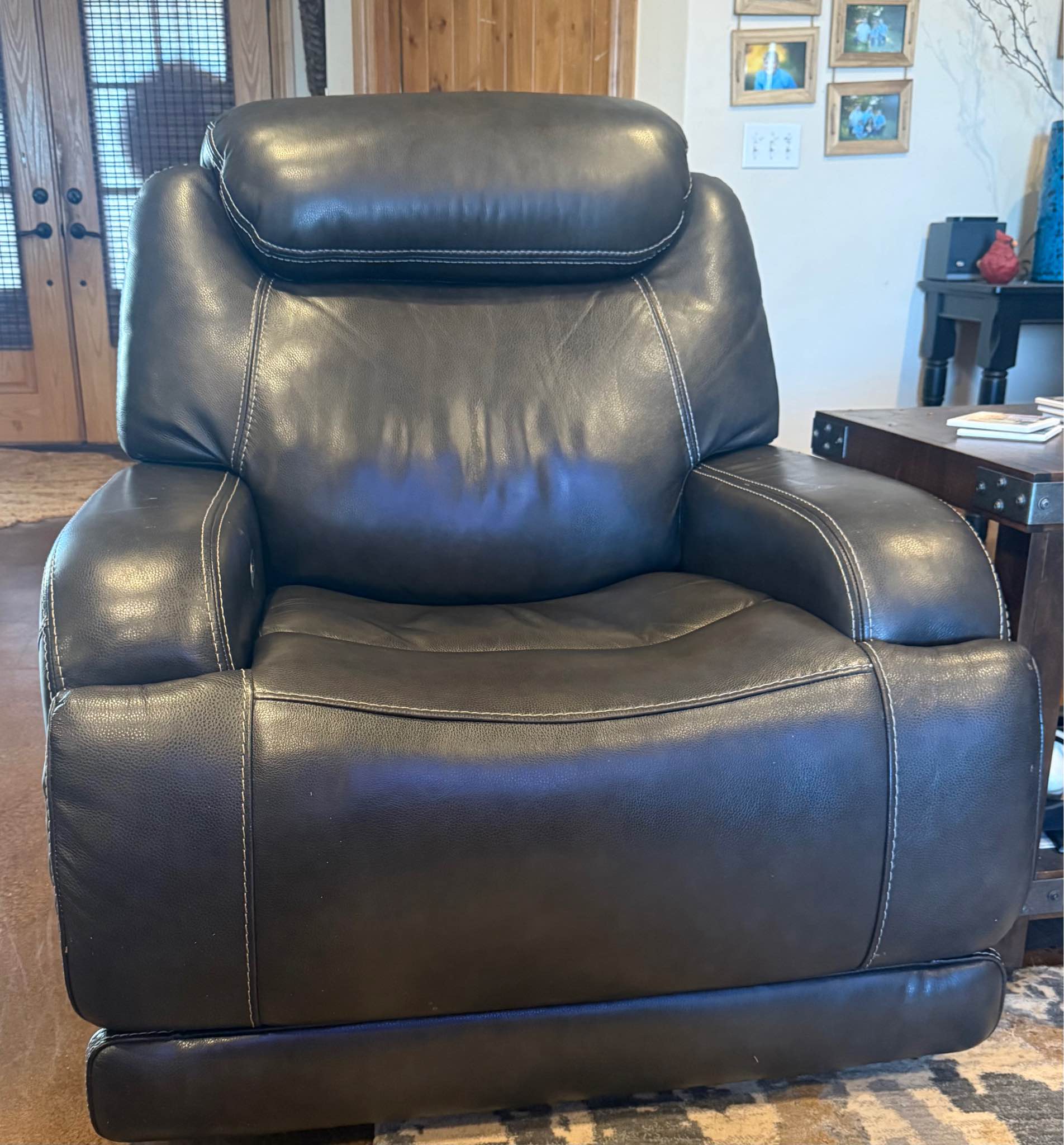 Simon Li power recliner - Sofas, Loveseats & Sectionals - Tecumseh ...