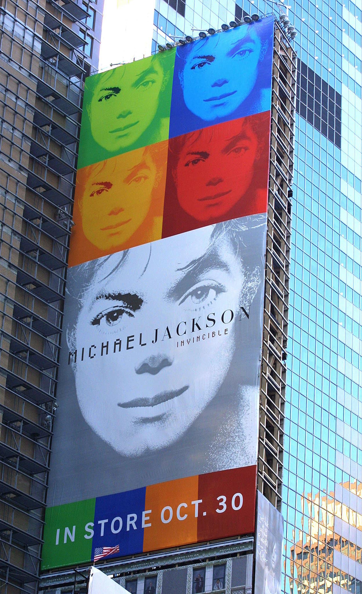 📸 | Michael Jackson, Invincible, Times Square, 2001 #invincible20