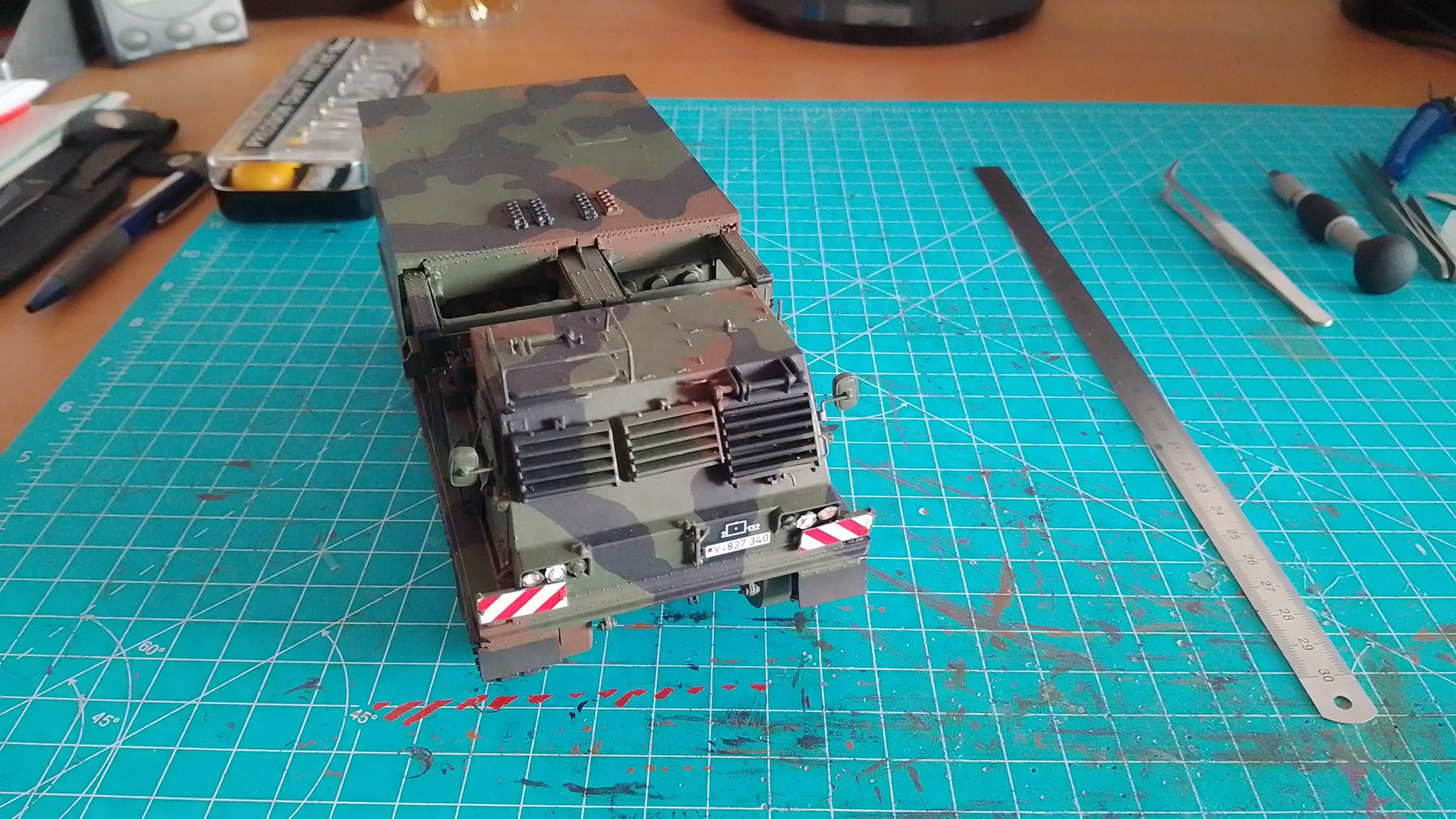 Mars mlrs model kit from trumpeter