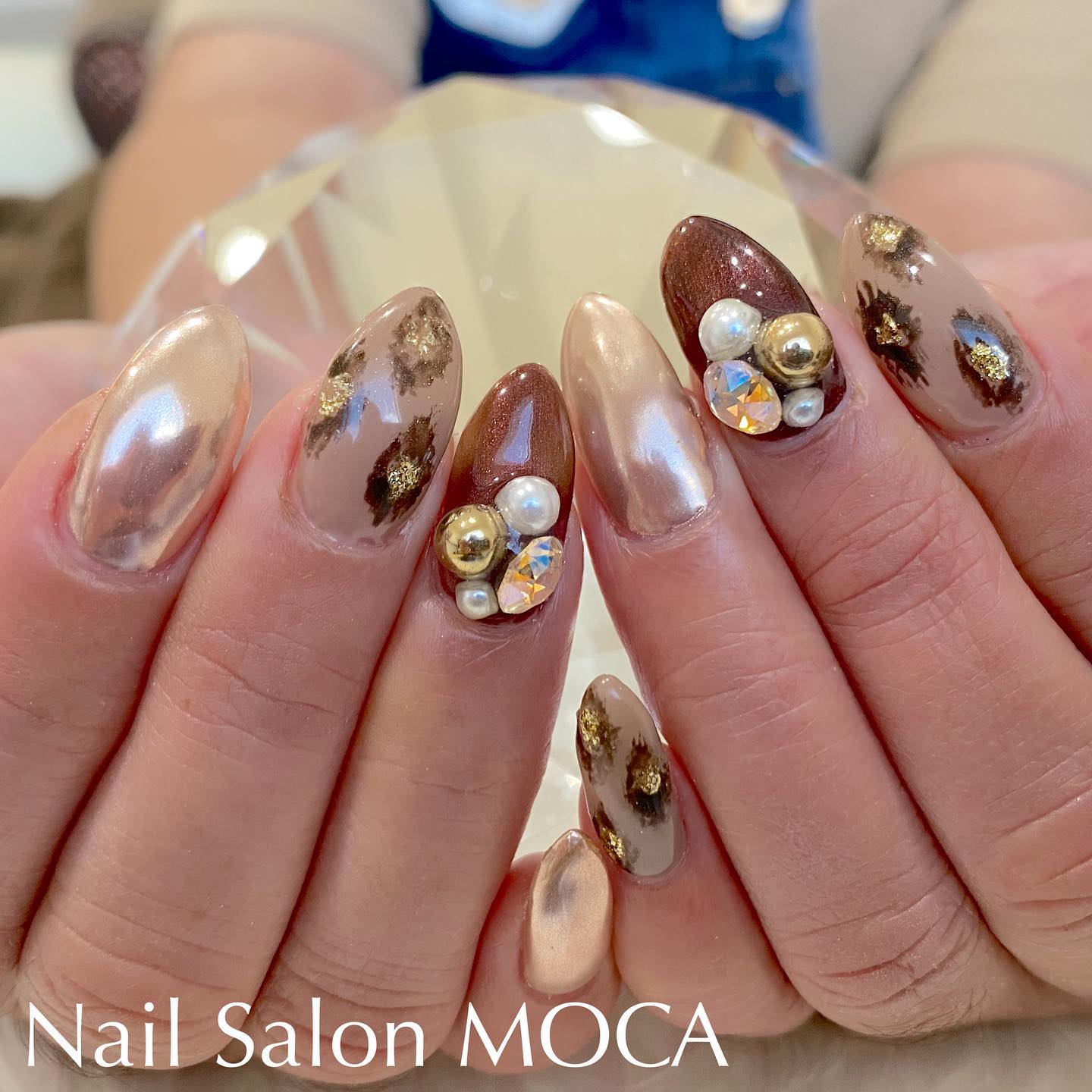ヒョウ柄ネイル ミラーネイル 伊勢市ネイルサロンmoca モカ Nail Salon Moca Facebook