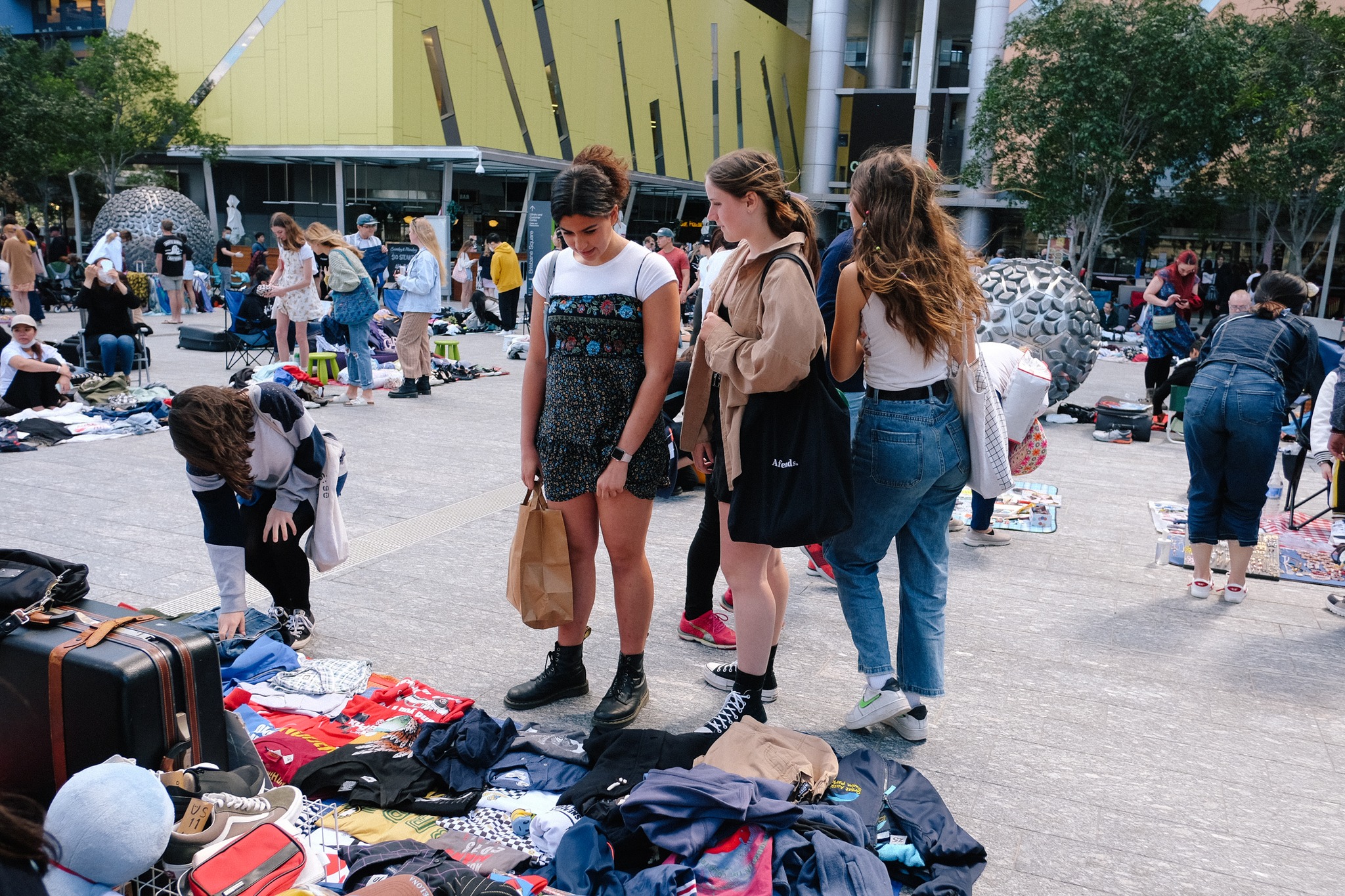 Suitcase Rummage in Brisbane City!