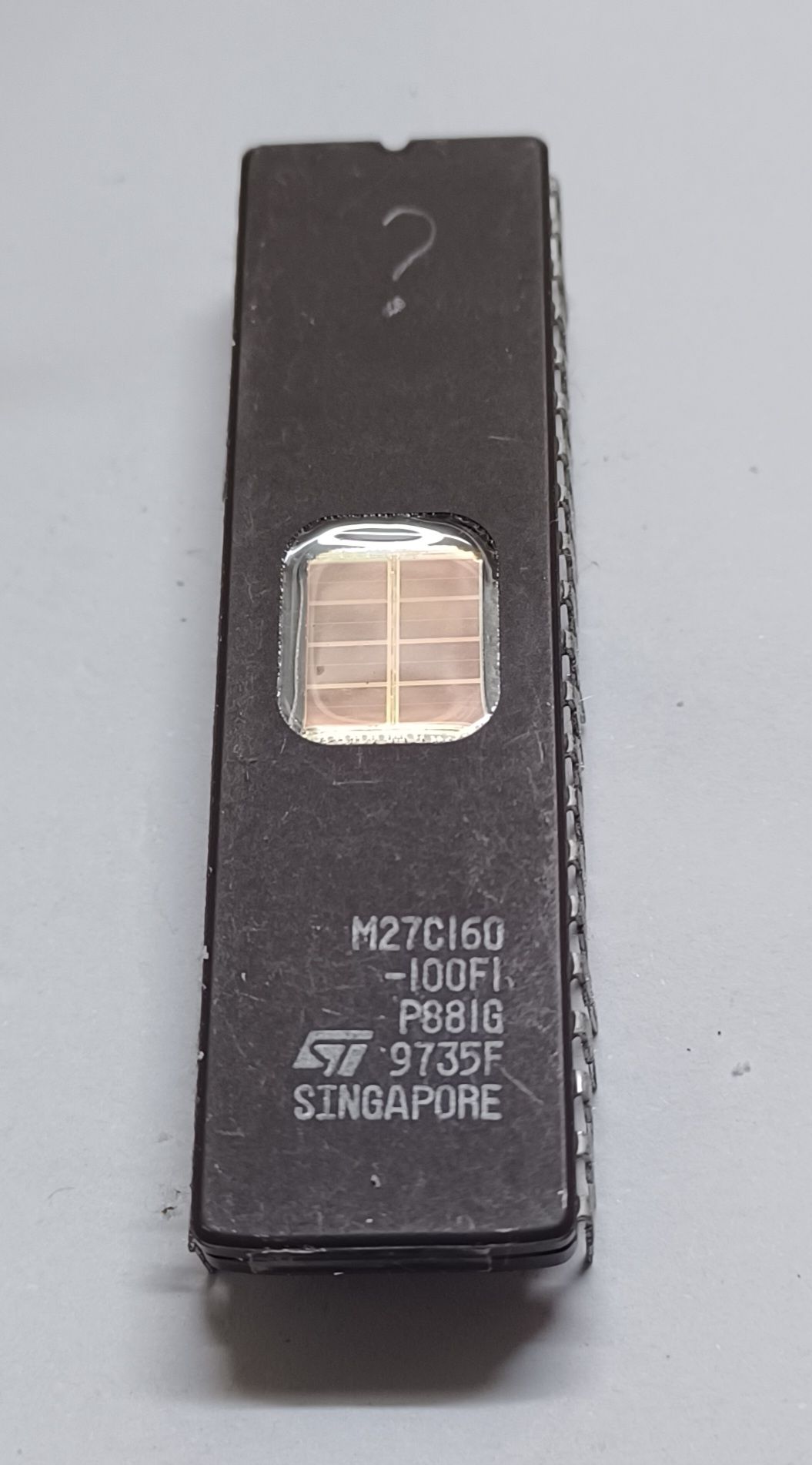 Can your programmer handle this 42-pin guy ?!? This is 27C160. 😁