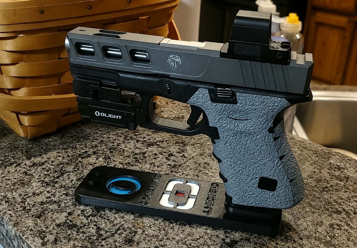 Olight baldr s on g19 setup
