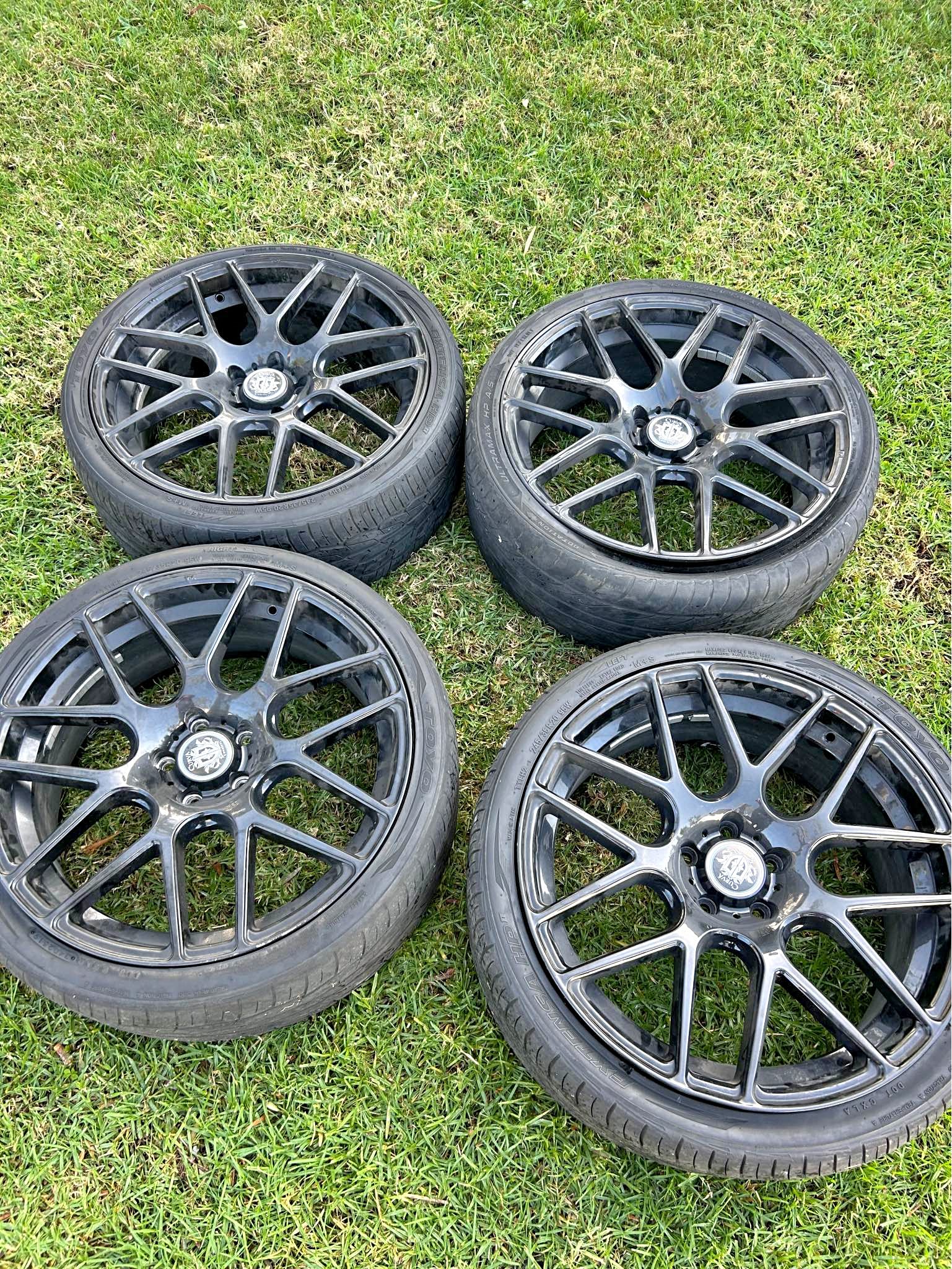 5.114 20 inch rims curva concepts no valvestems lil bit or curb rash ...