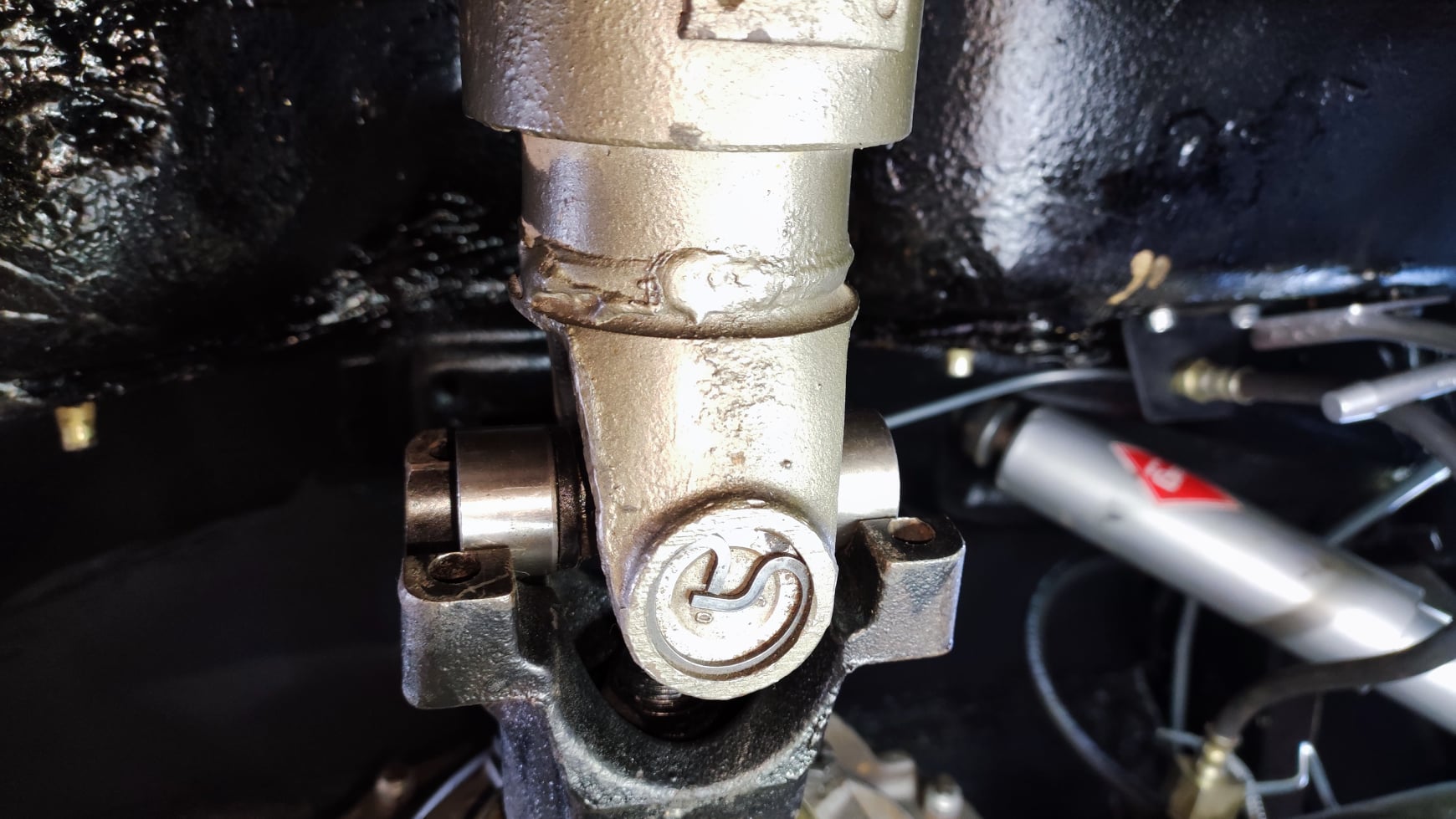 YY C4137976-YY C4137976 - Yukon yoke for Chrysler 7.25