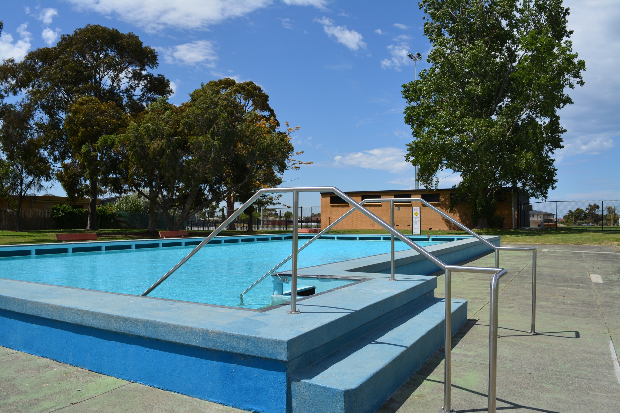 Save Fawkner's Outdoor Pools | Facebook