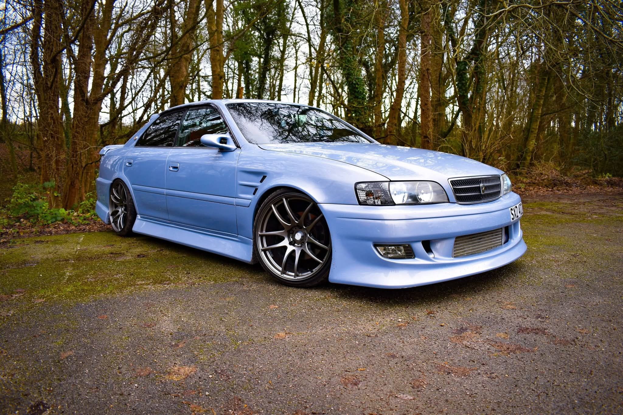 Toyota Chaser Tourer V car model