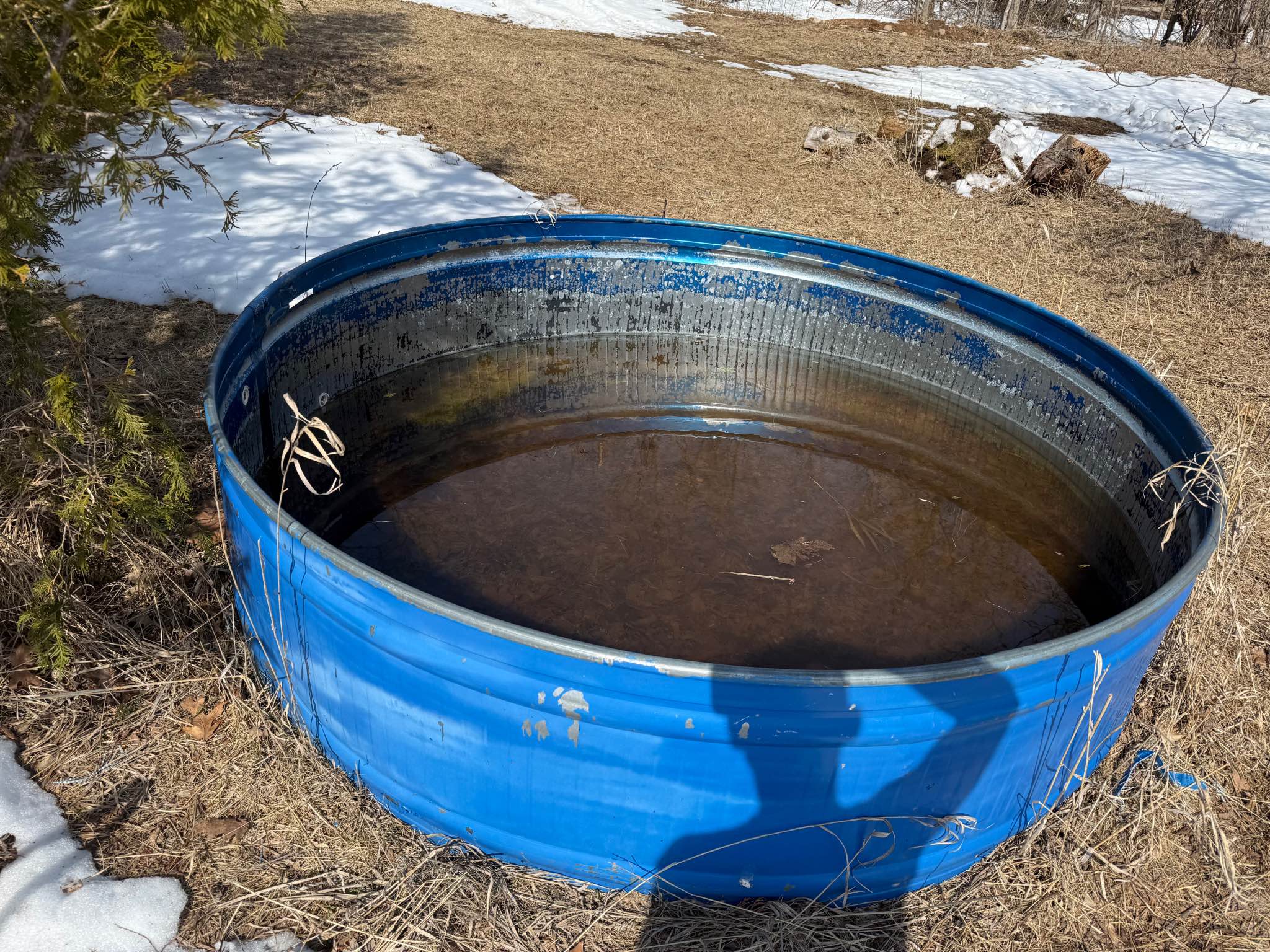 COUNTYLINE Farm Gate, Wire Fence, & Water Trough - Gates - Sturgeon Bay ...