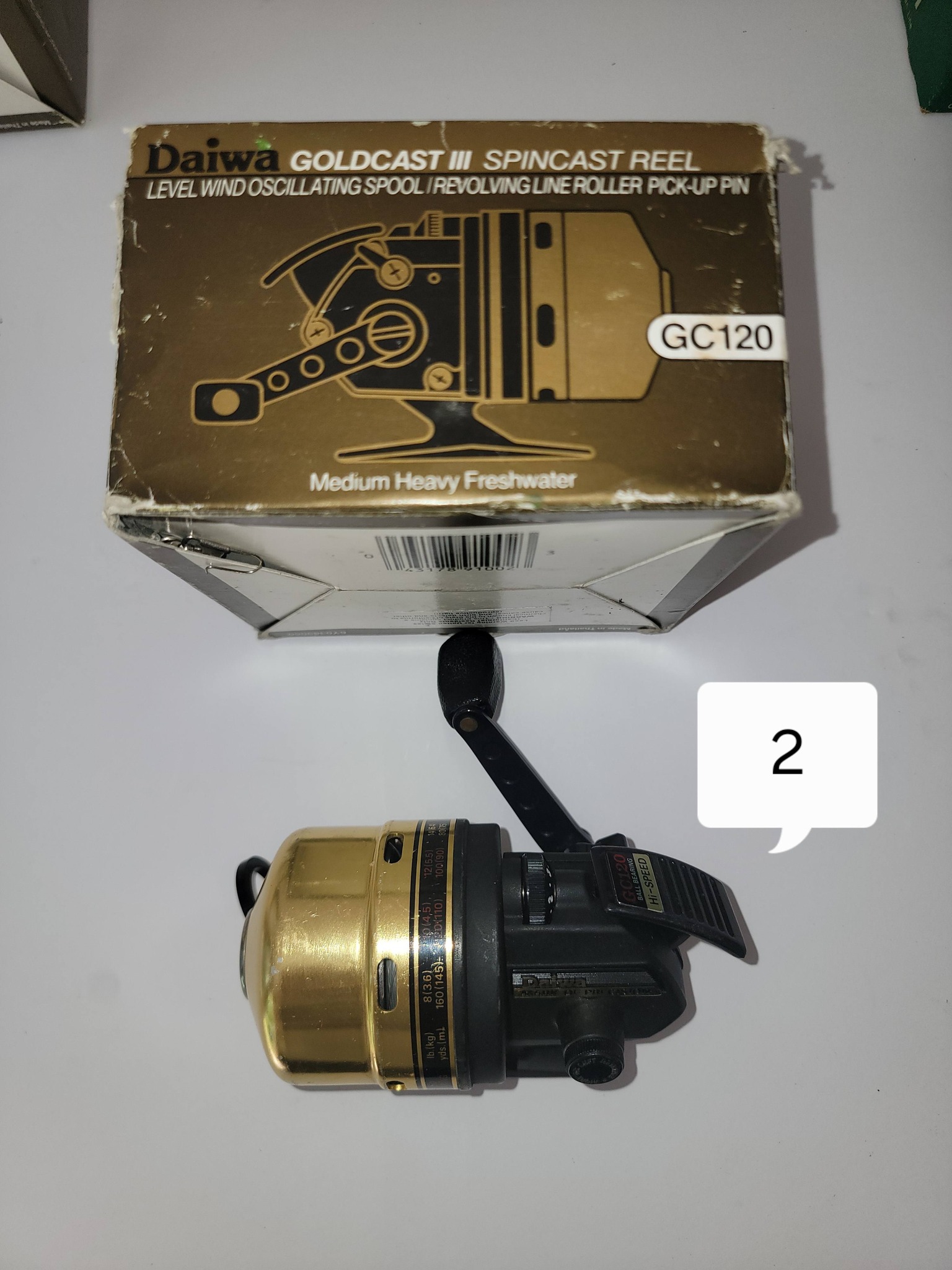 Vintage Revelation V7343 baitcasting reel has gold-tone side plate