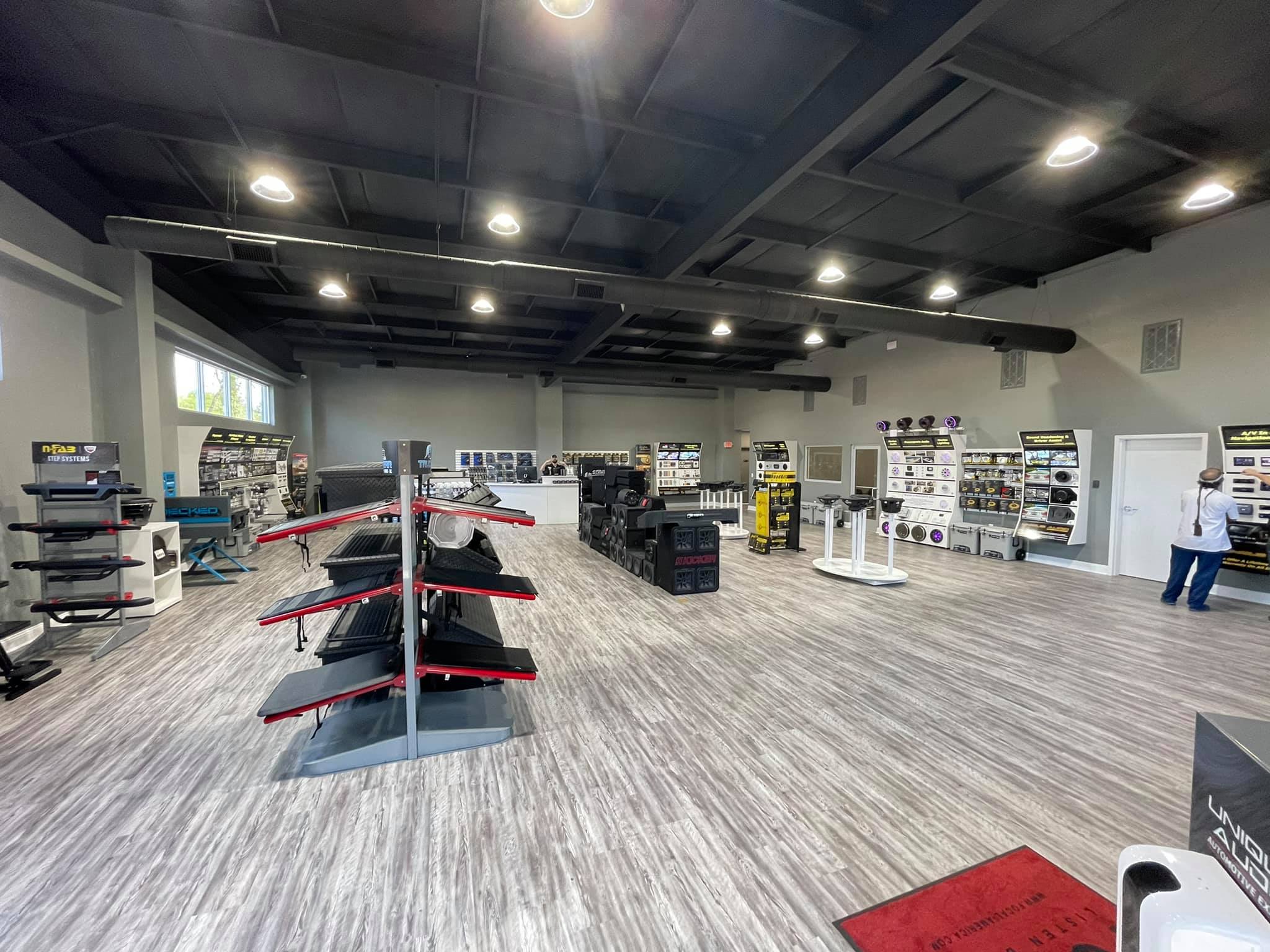 The new store is open, the... - Unique - Automotive Experts | Facebook