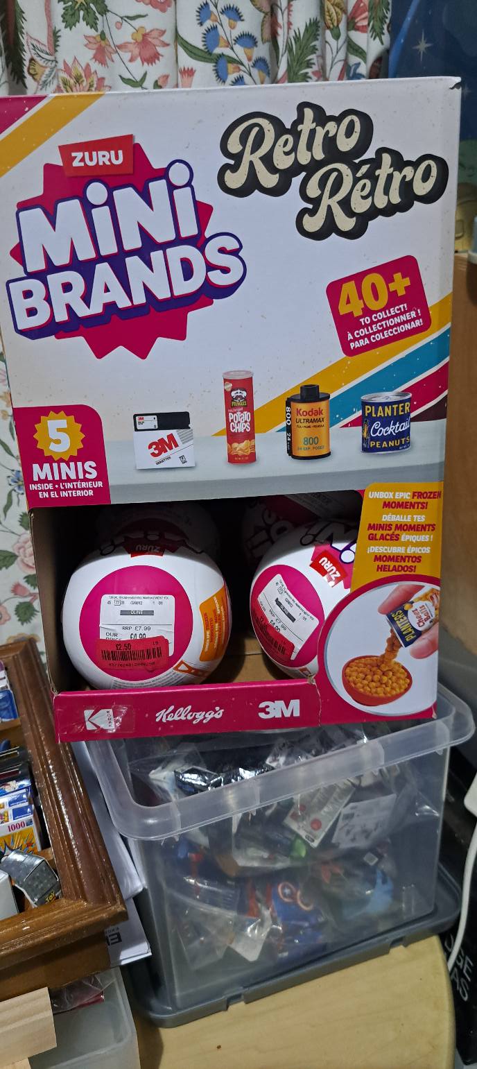 Mini Brands Retro ZURU – Capsule Surprise Avec Miniatures Nostalgiques – 60 à Collectionner – Dès 3 Ans
