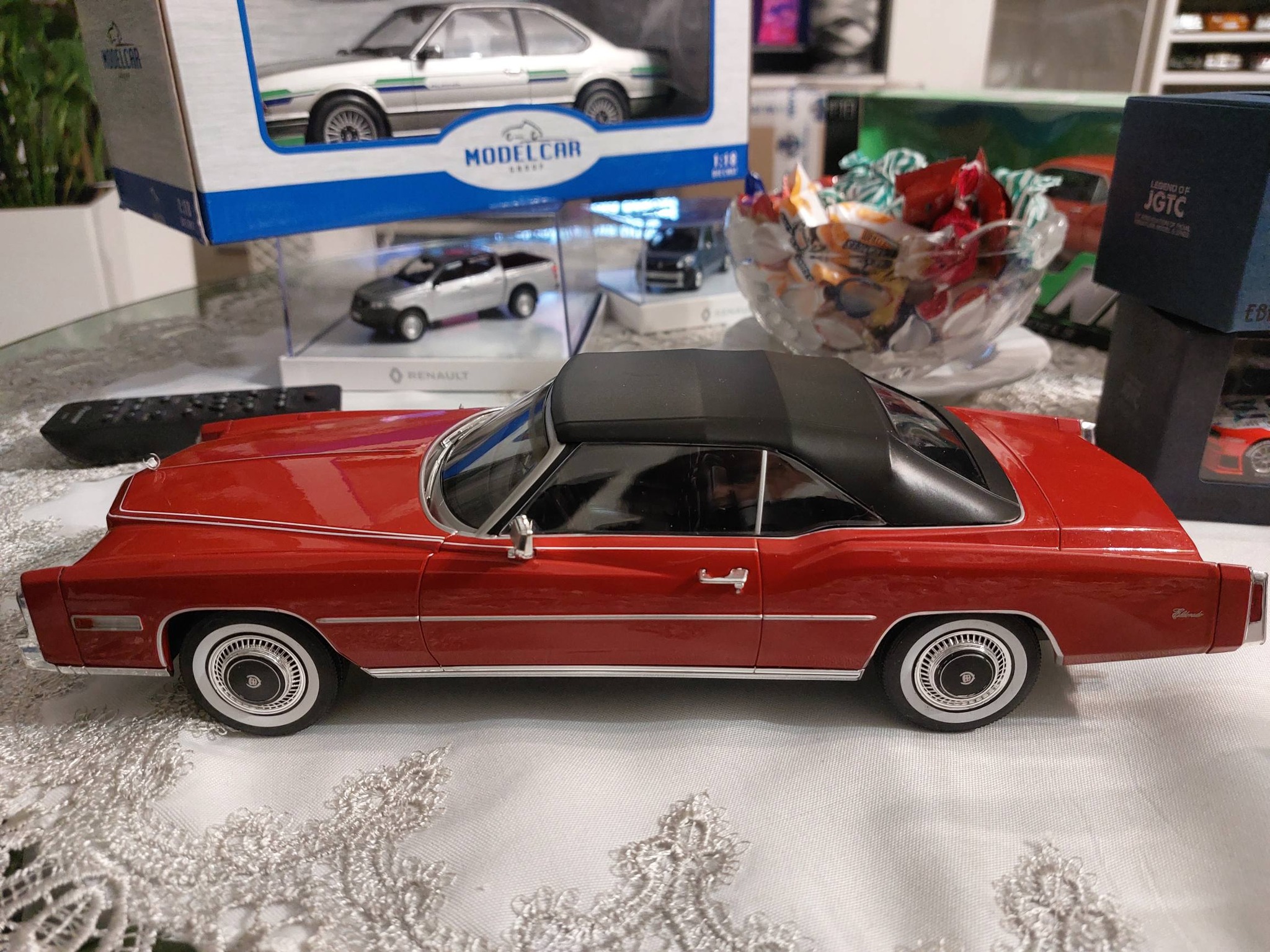 Cadillac Eldorado 1,18 MODELCAR MODE 19ち8き o ENAULT I МС て内肉