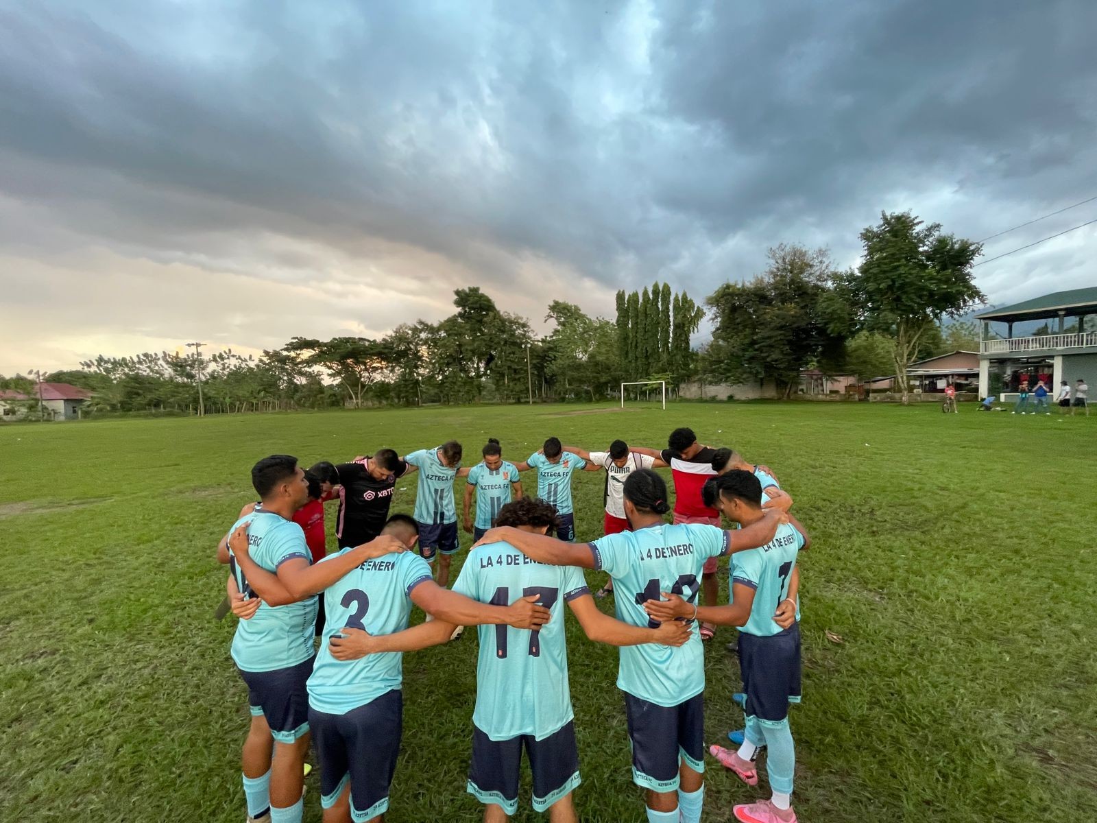 Azteca Fc La Cuatro Enero