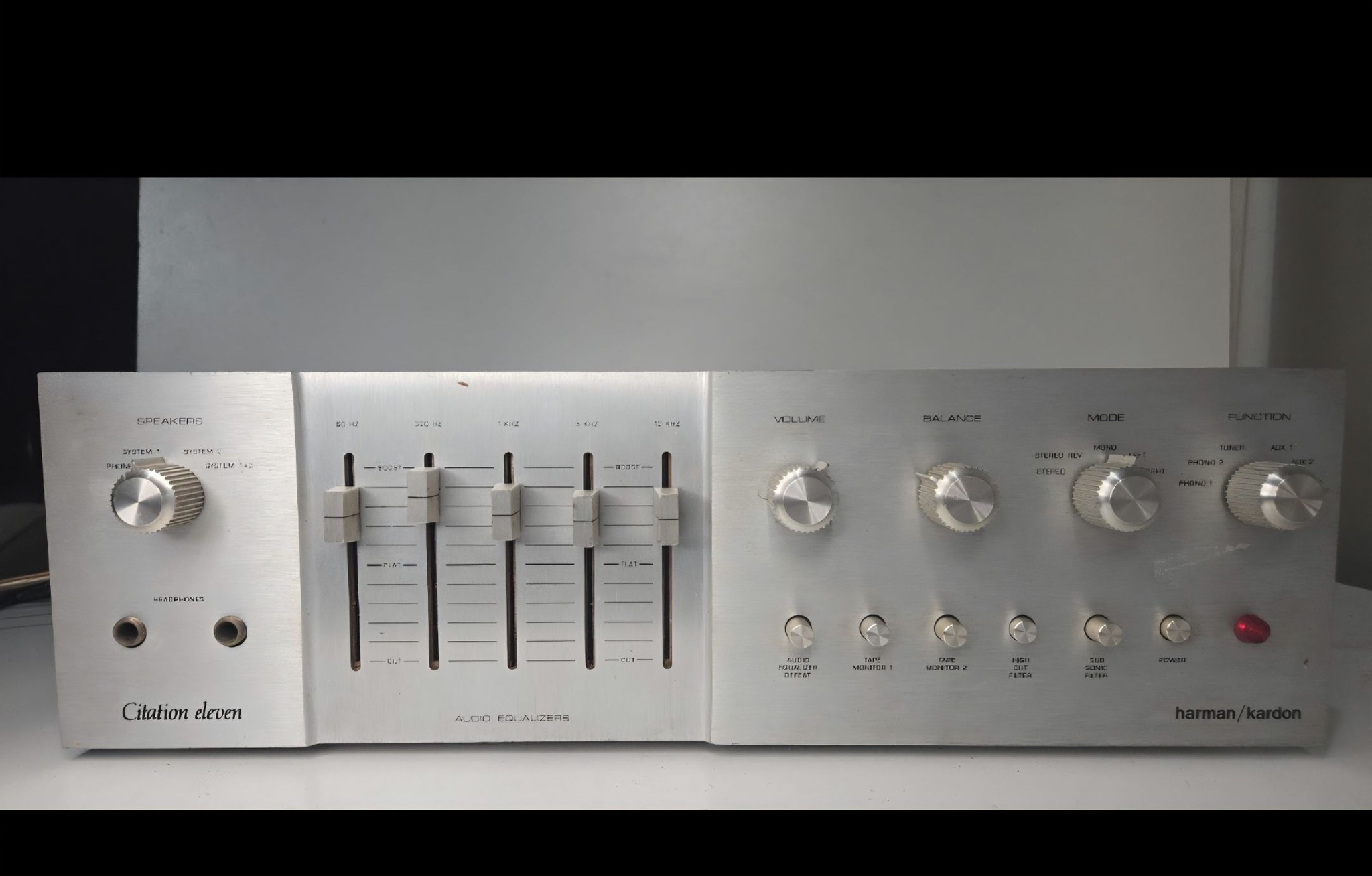 PAR-225 by Precision Power, 30 year old Preamp/EQ dropped on the