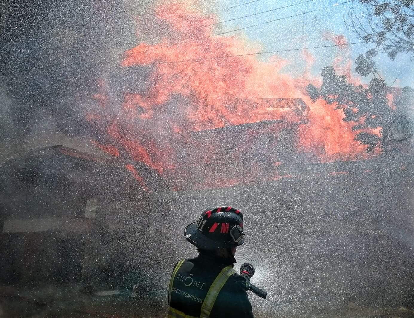 The Freeman - FIRE UPDATE: More scenes of the second alarm... | Facebook
