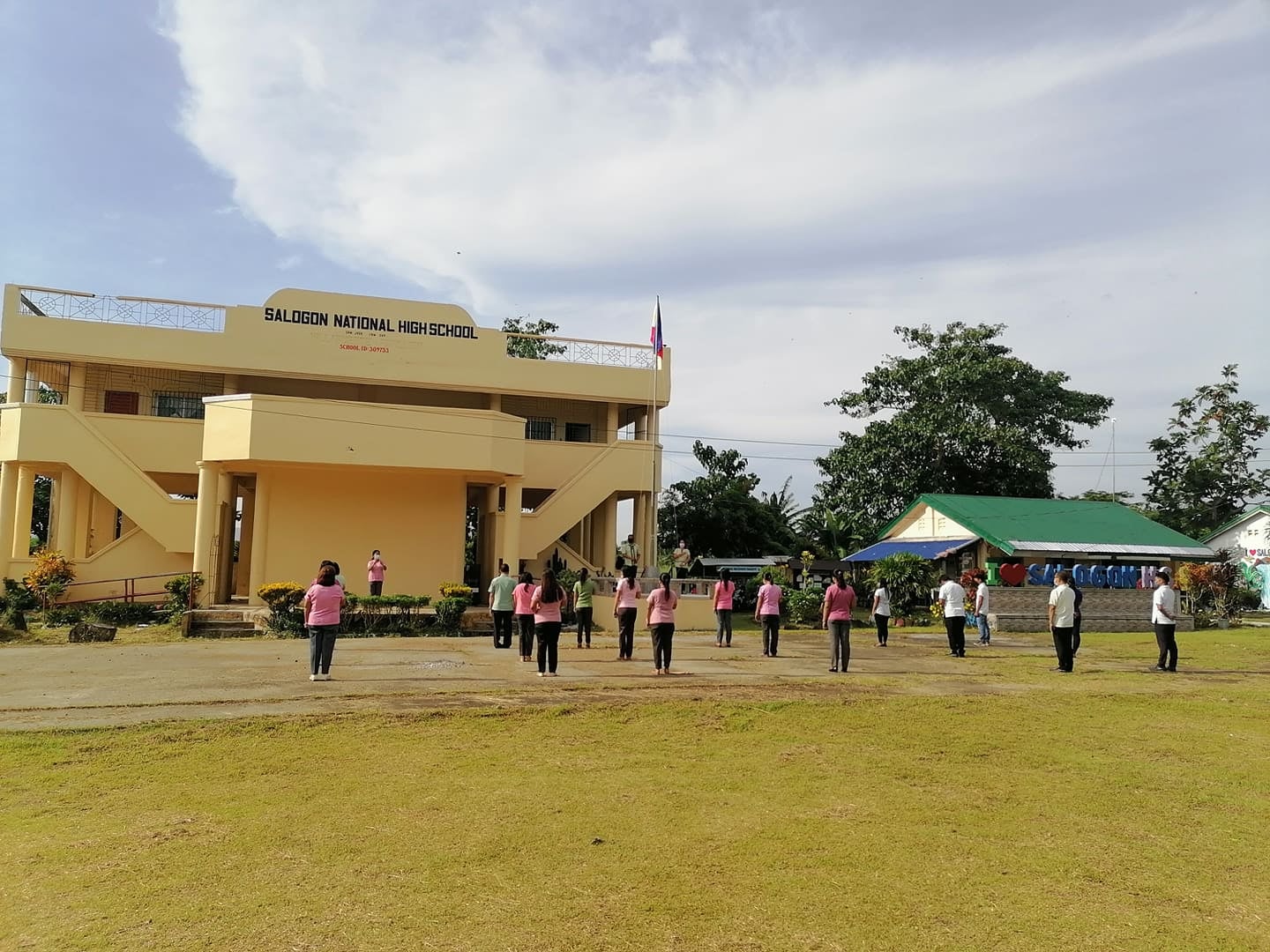 Salogon HIGH School - Home
