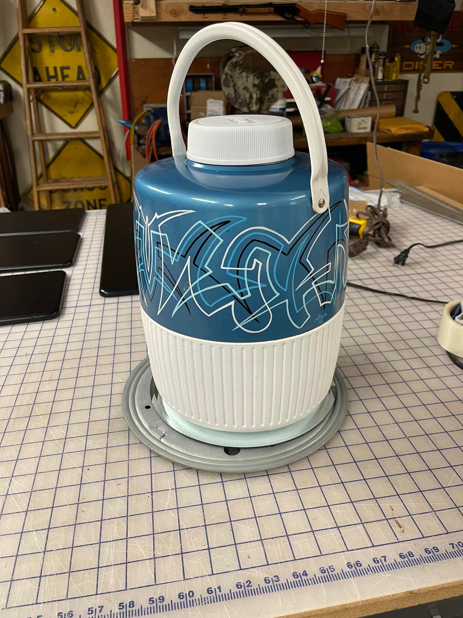 Pinstriping a vintage cooler with multiple colors