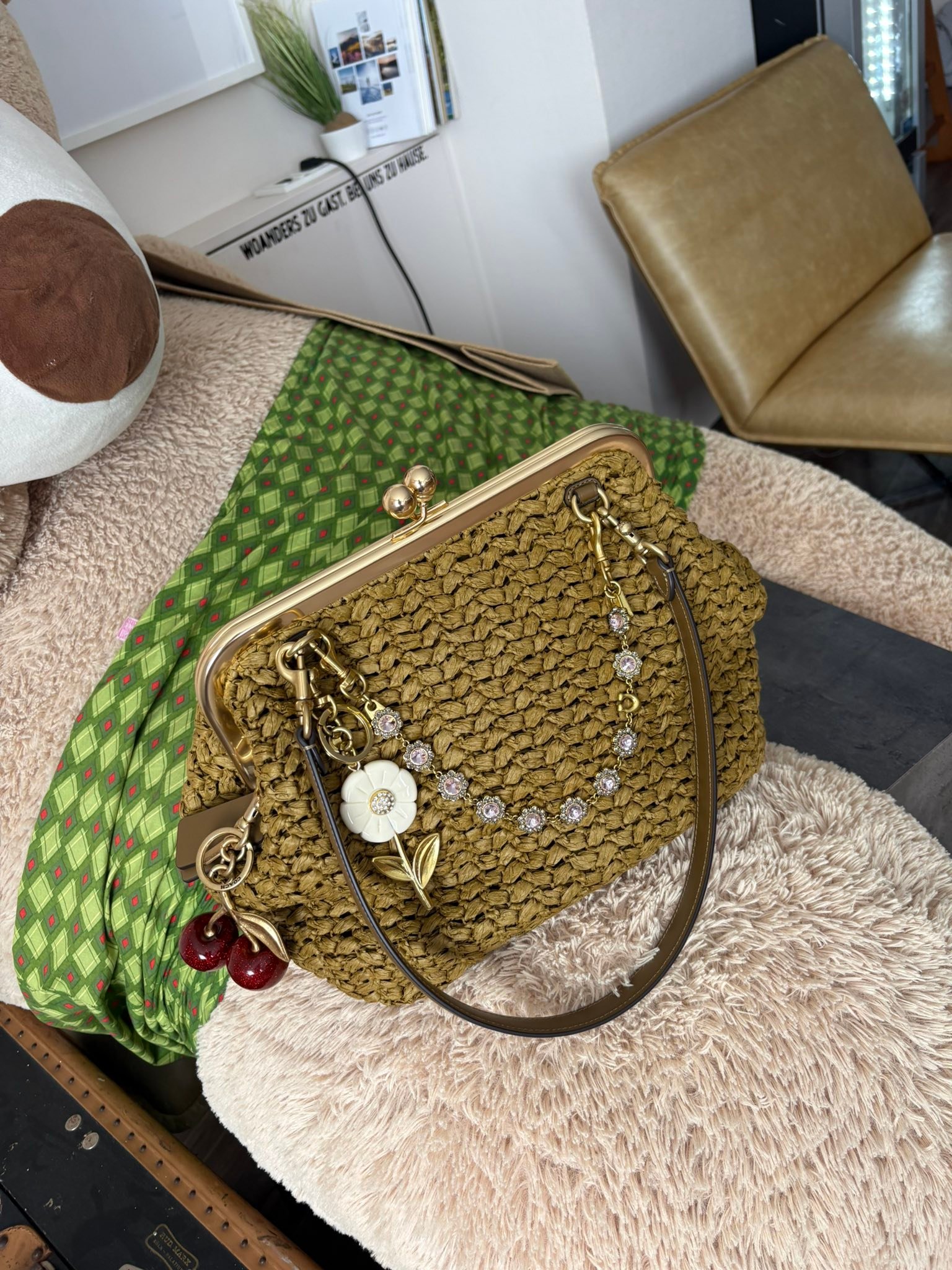 Today in the mail I am so happy to bought this bag 🥰 #coach