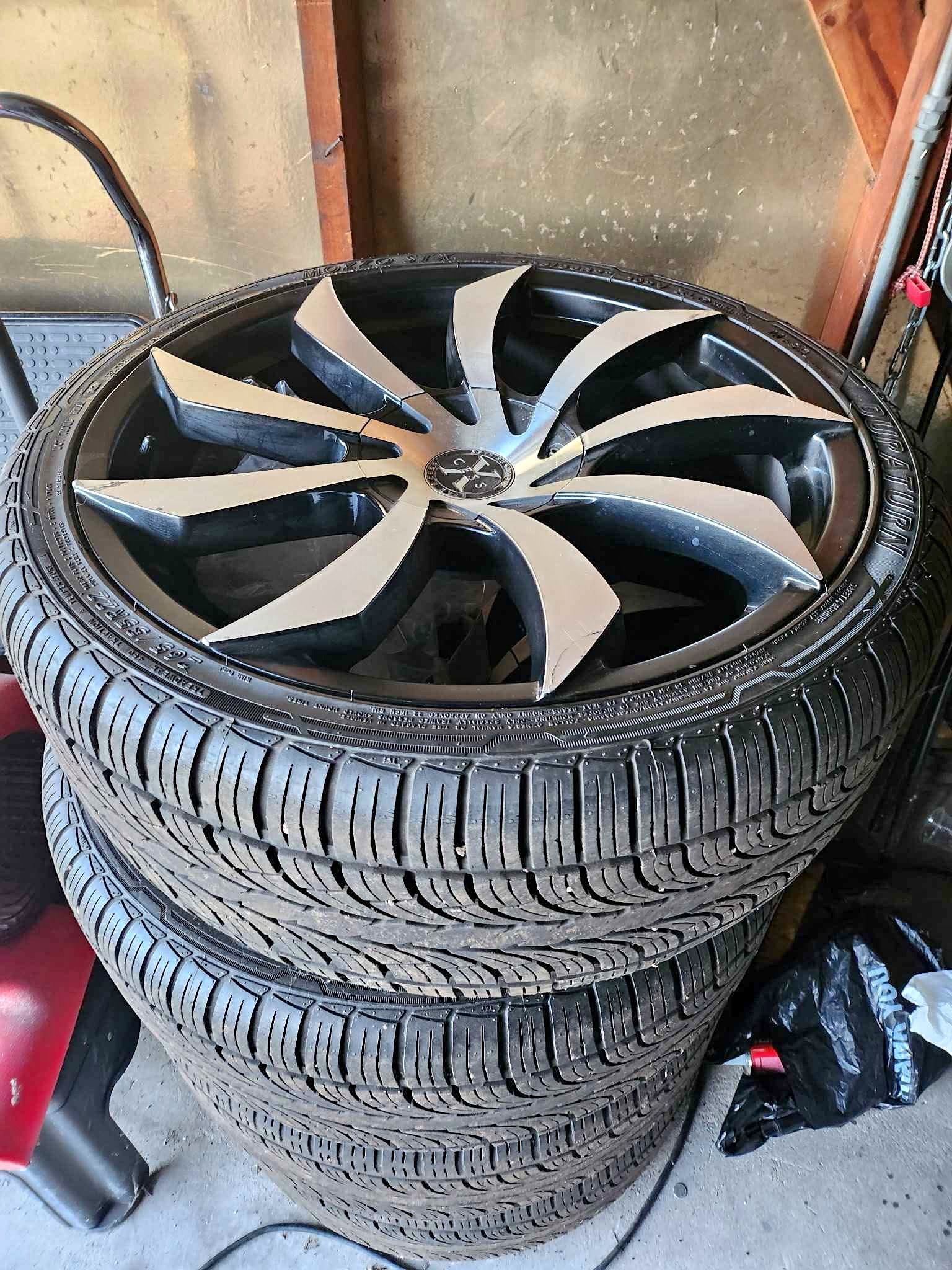 22 inch rims like new extra rim that comes with it serious inquiries ...