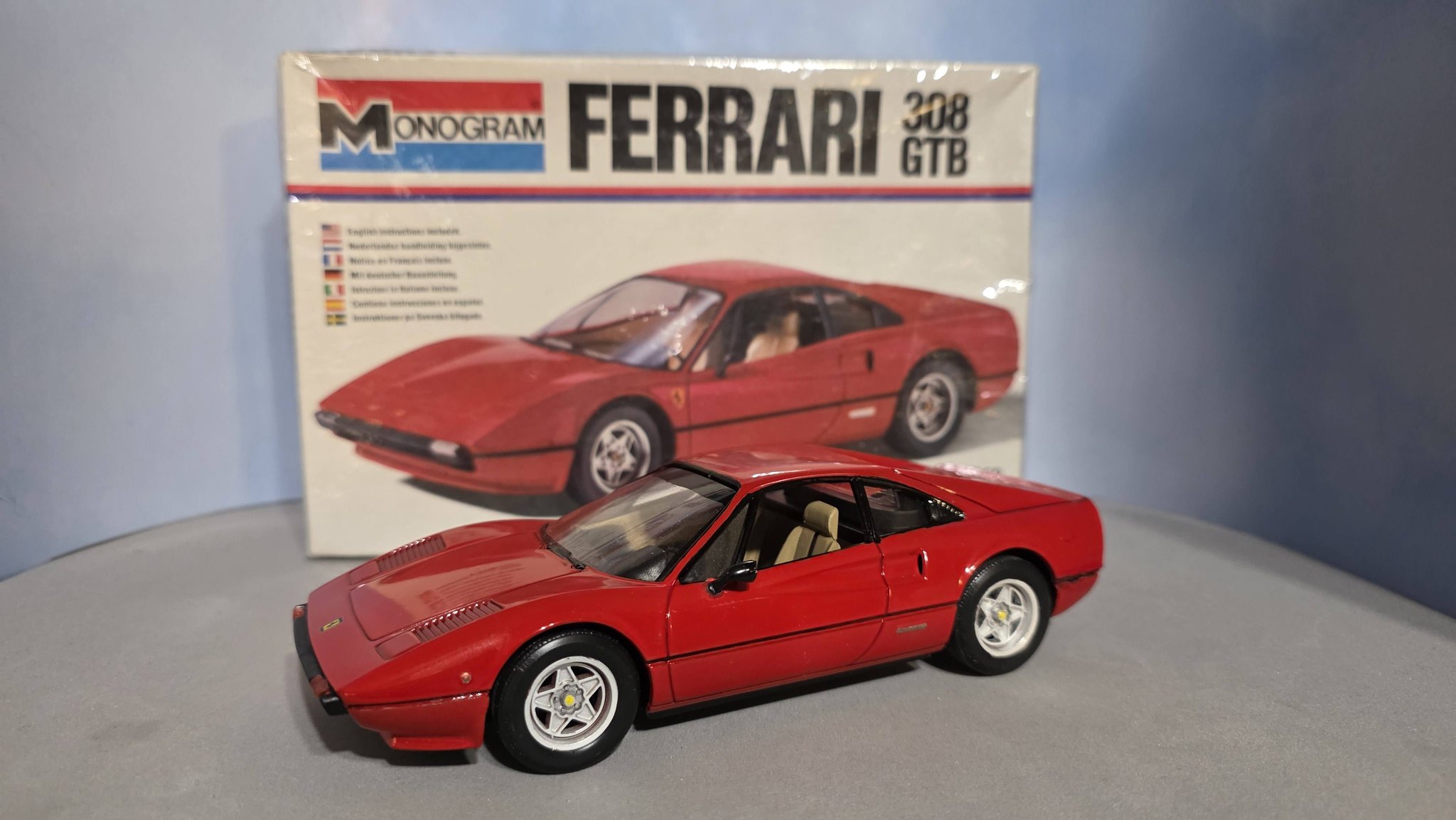 1975 - Ferrari 308 GTB ('75 Paris Saloon) 3.0 litre V8 1:18 Kyosho