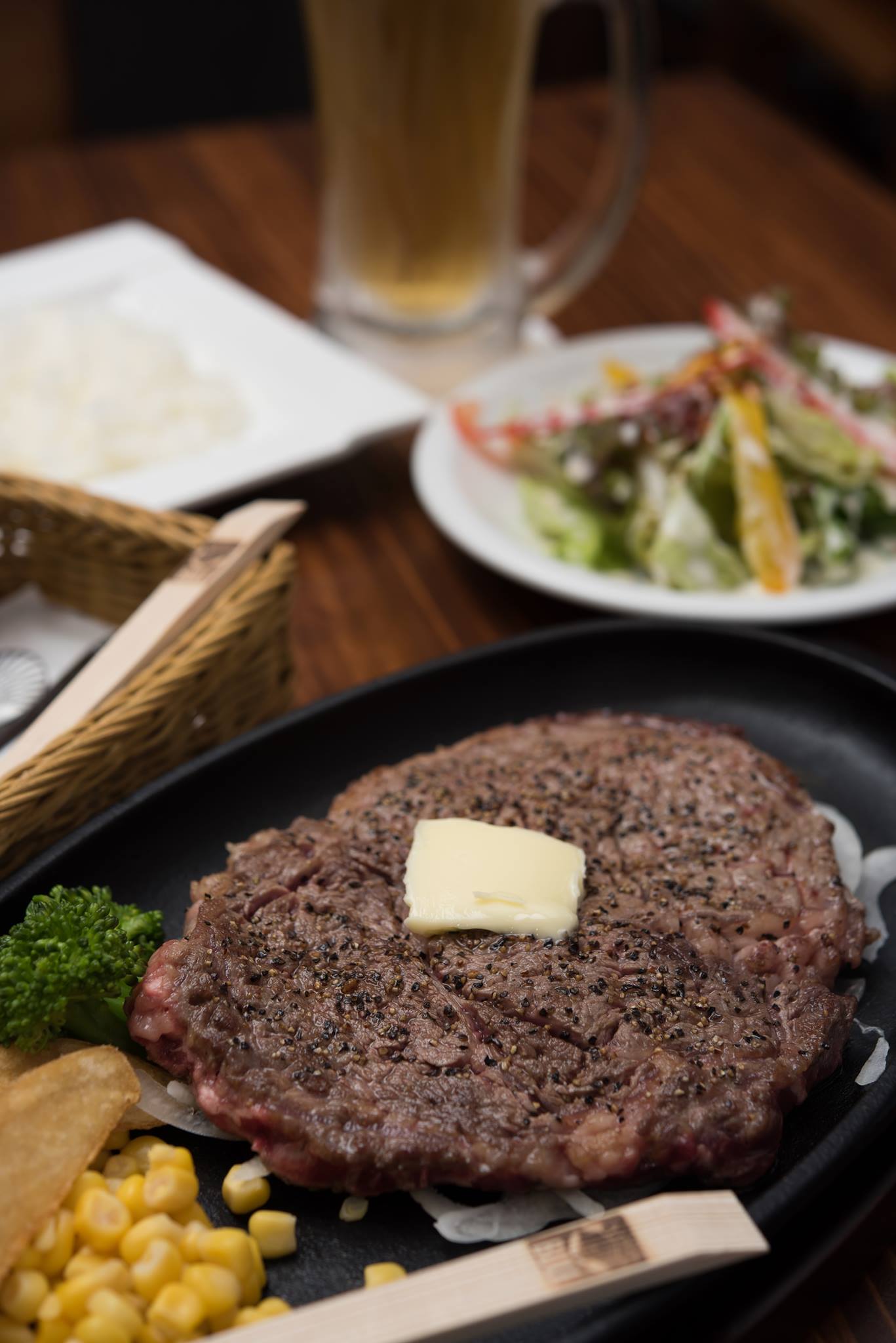 steak diner bull