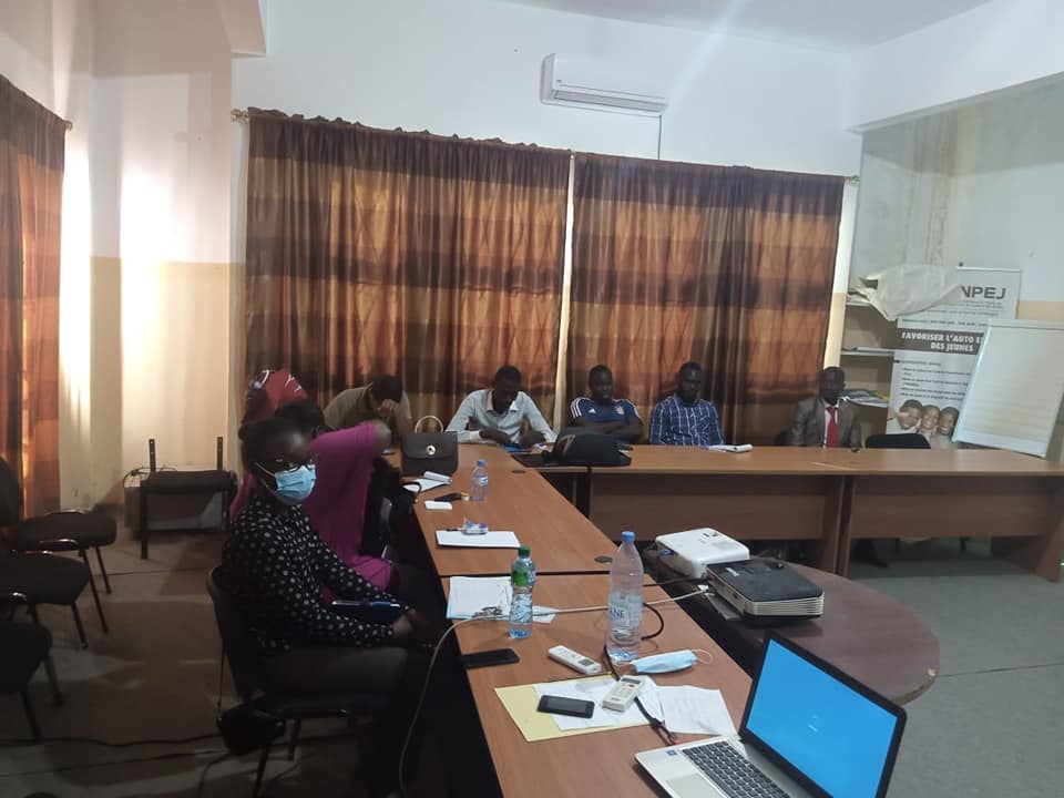 Form... - Formation des Jeunes Entrepreneurs et Leaders - FJEL