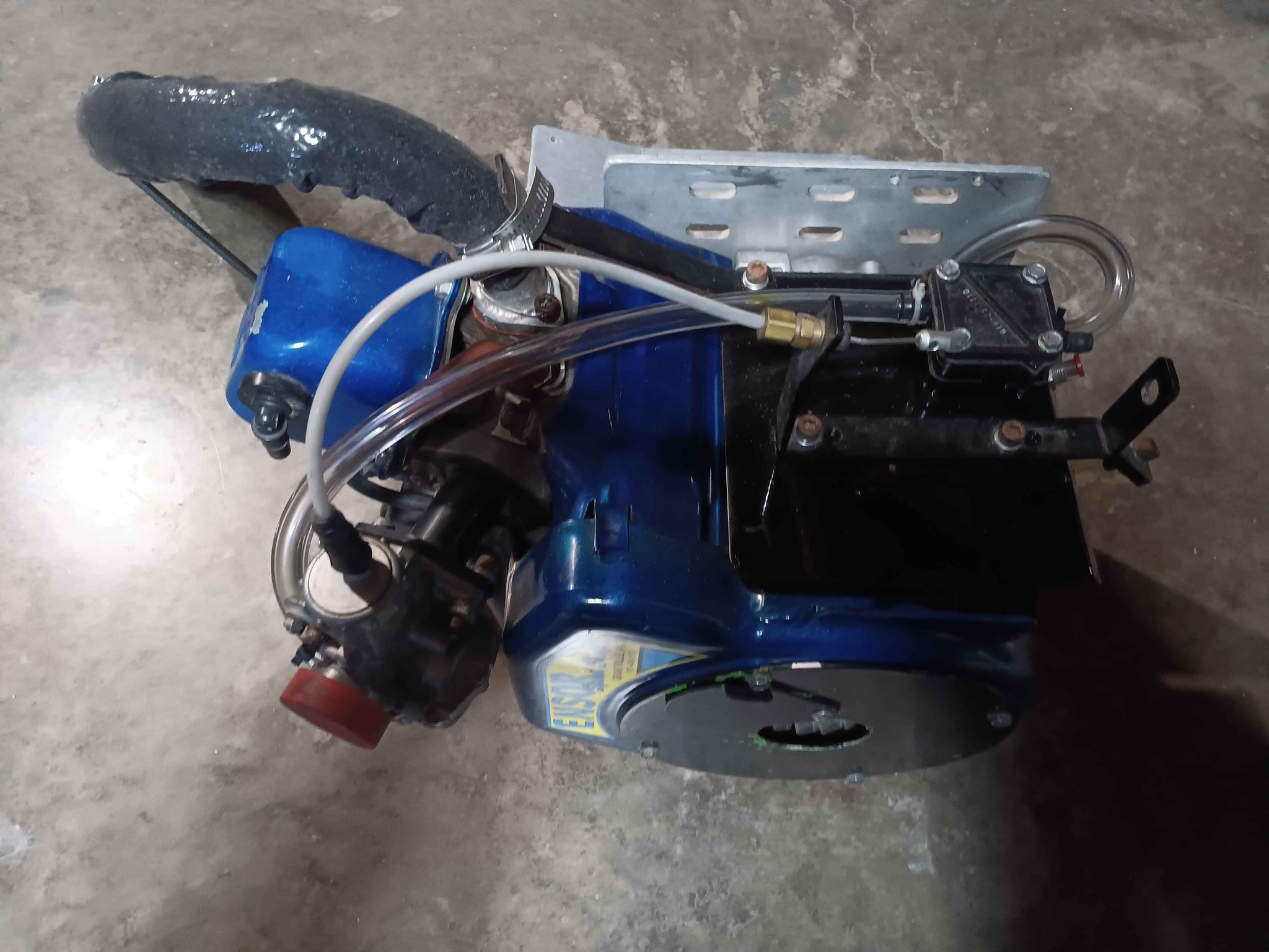 Briggs animal racing engine - Car Engines & Engine Parts ...