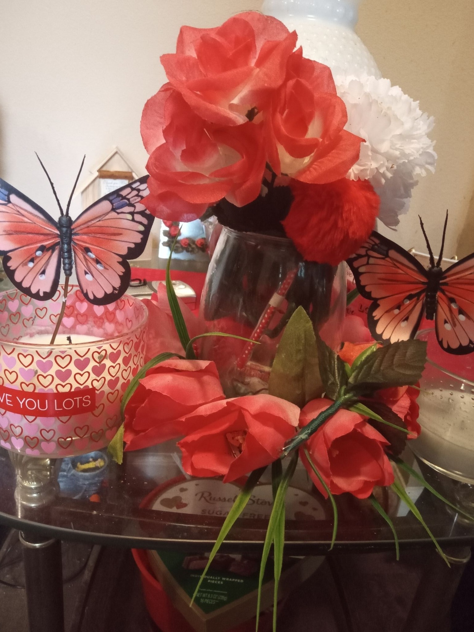 Tiktok live stream with flower giveaways