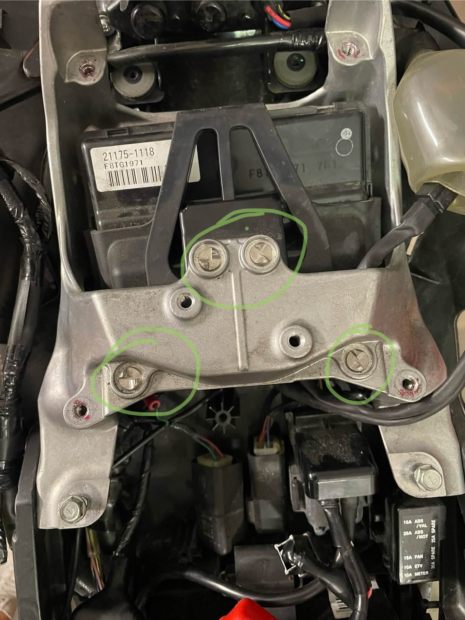 What causes Kawasaki Ninja ZX-10R tilt sensor fault code 31?