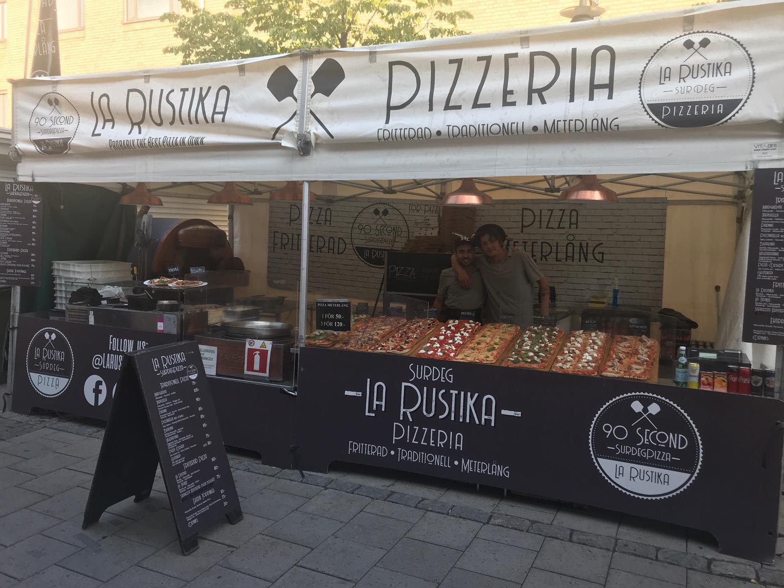 La Rustika Pizzeria
