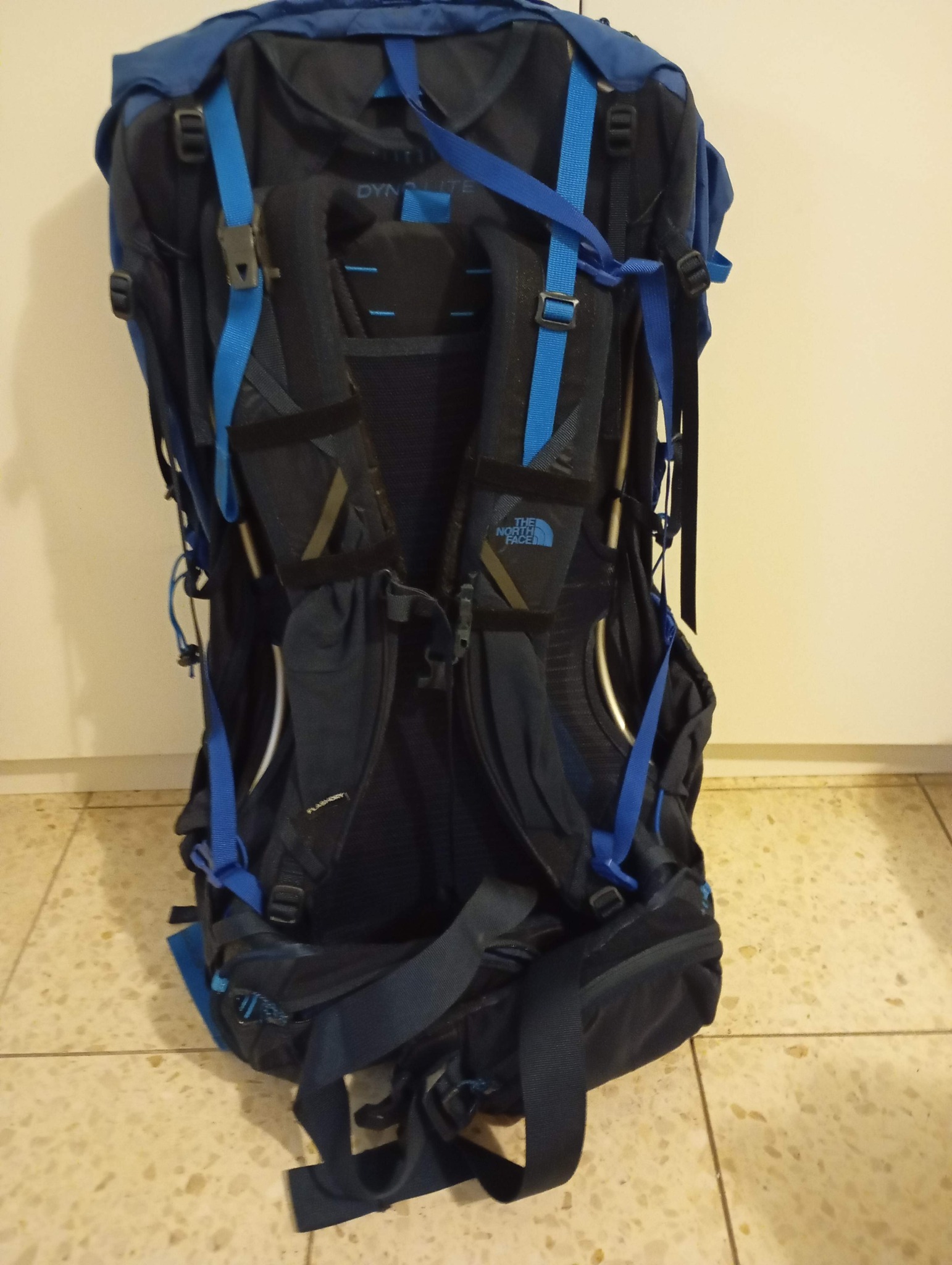 THE NORTH FACE GR NM61817 WATERPROOF BACKPACK 25L EXCELLENT 