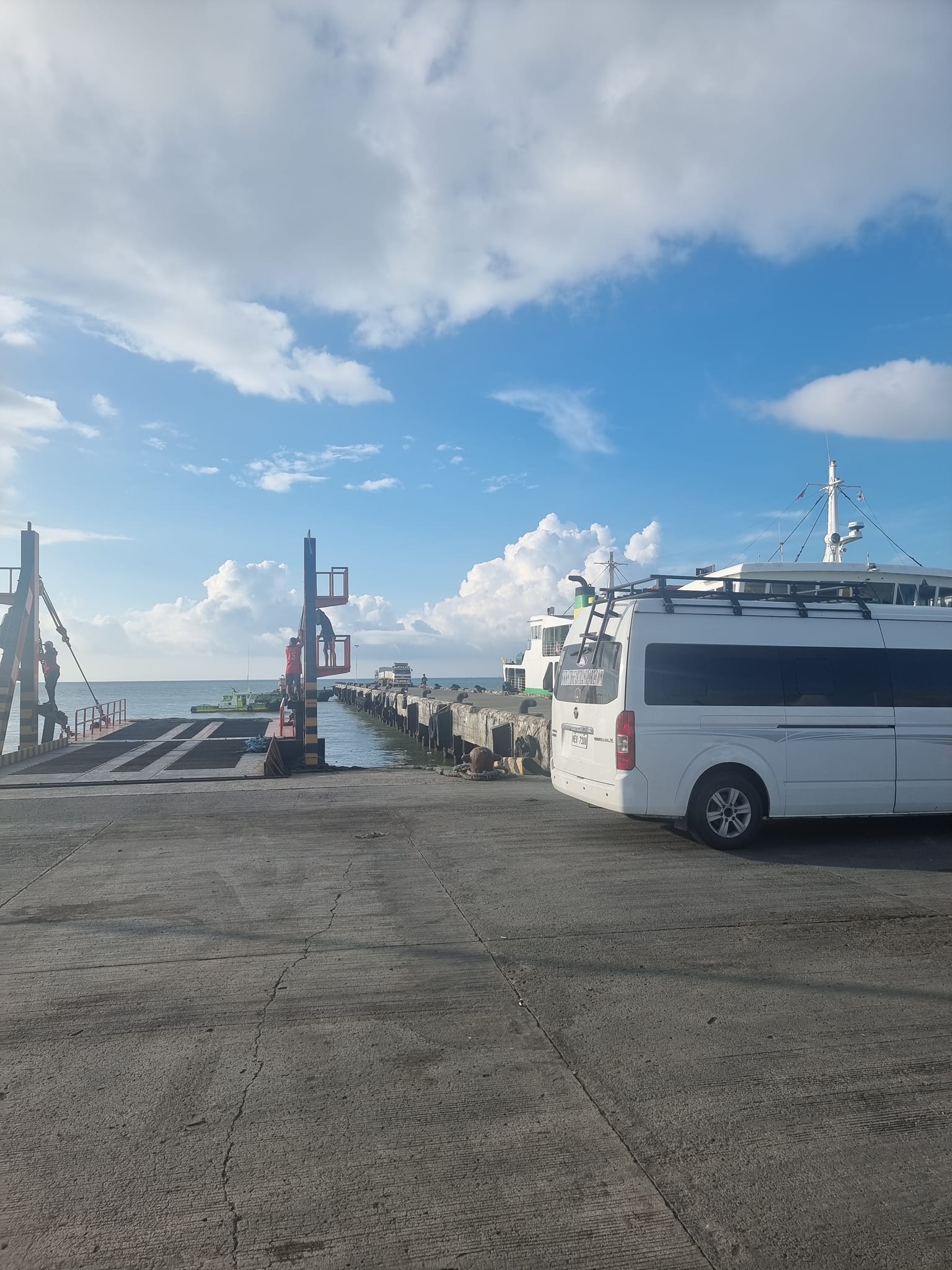 @ RORO PORT IN DUMANGAS LAST OF 3... - 8TH GEAR Transport
