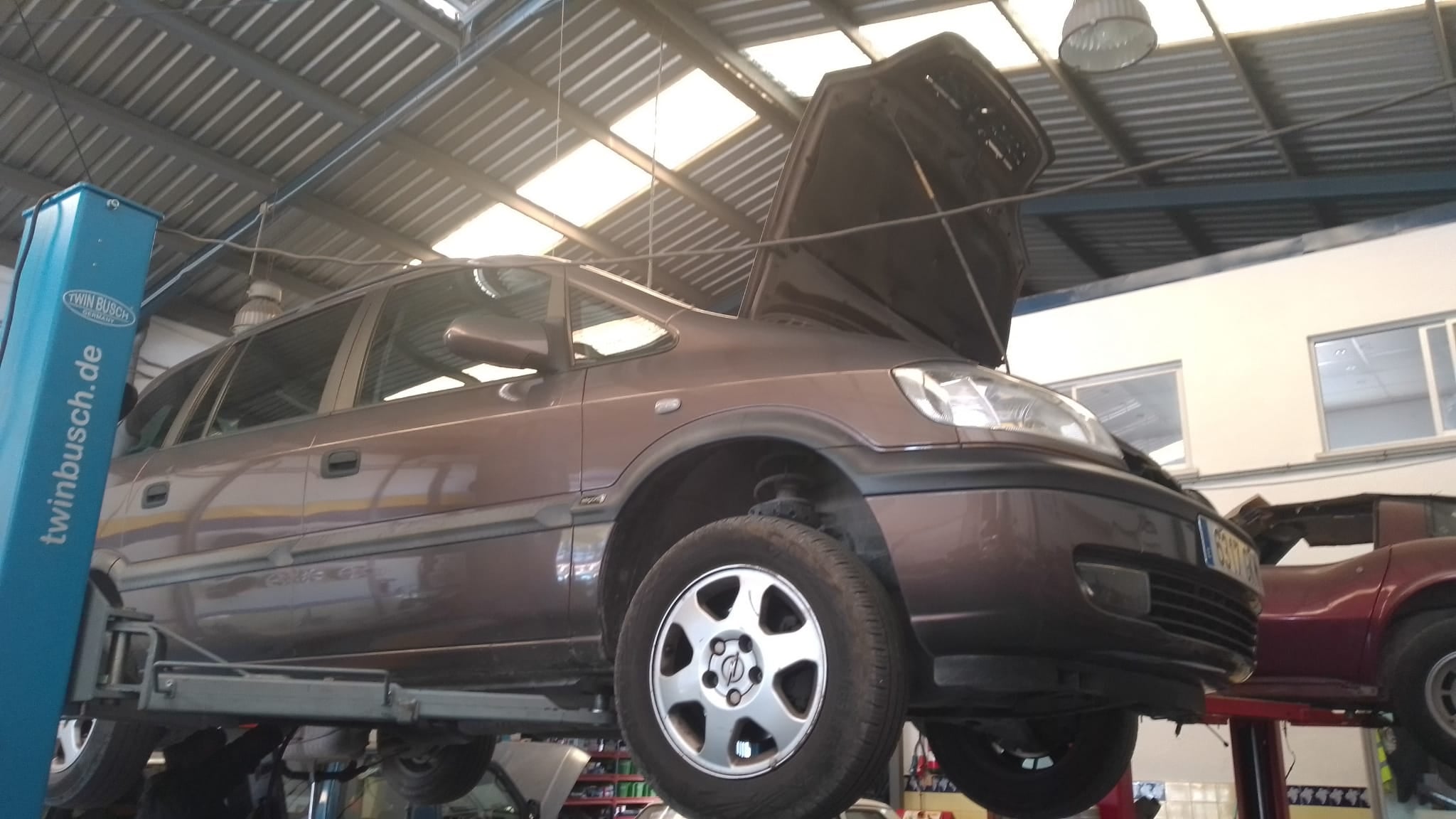We have a... - KWIK Service COIN Automotive repair Workshop