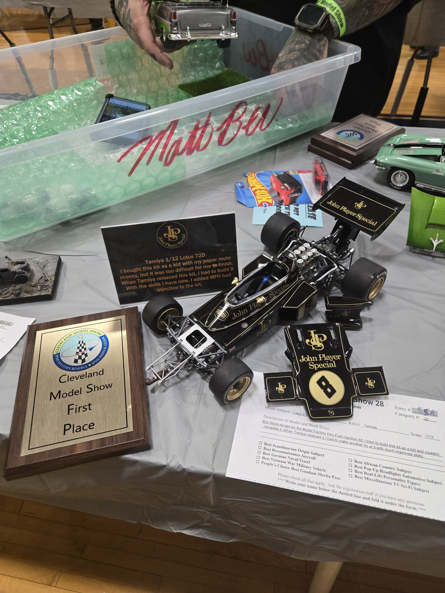 1/12 Tamiya John Player Special Lotus 72d 1972, started to add 