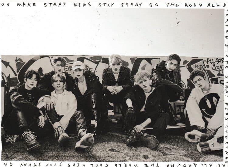 Busco photocards de album de Lee know!! | Facebook