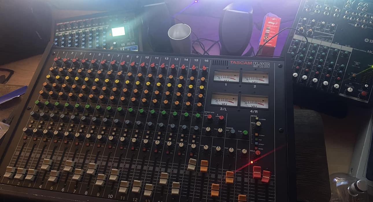 Tascam M-216 Analog Mixer Found at Goodwill