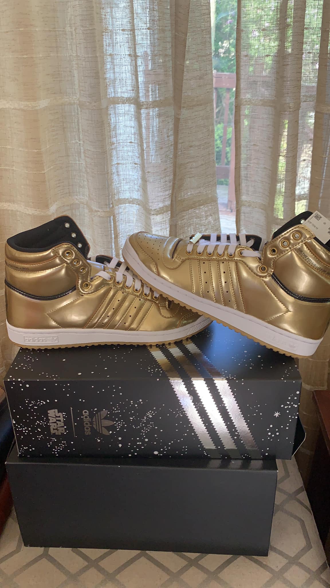 adidas gazelle silver green womens Adidas Top Ten Lo X Star Wars C-3PO & R2-D2