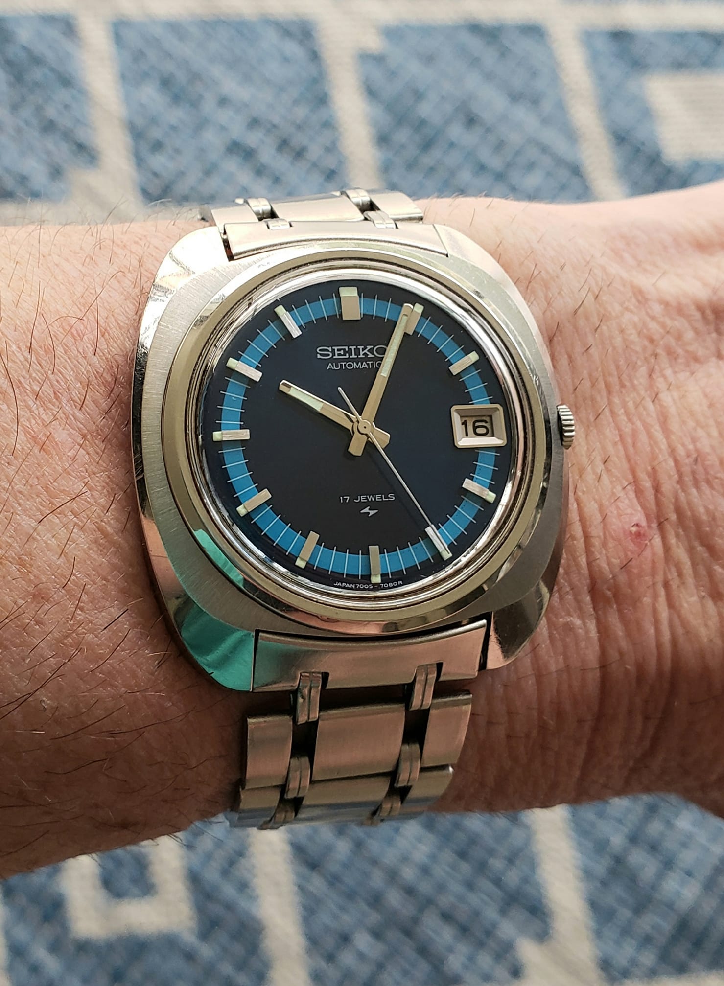 1975 Seiko 7005 7080 bitonale...Just arrived! I love it!