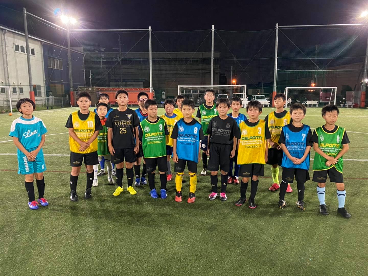 大形フットサルクラブ エフスリー F Three U 15 ストライカー Gk ゴール前でのシュート練習を繰り返し行いました ゴール前の状況を観れるようにポジション取りを意識しましょう また来週お待ちしています Facebook