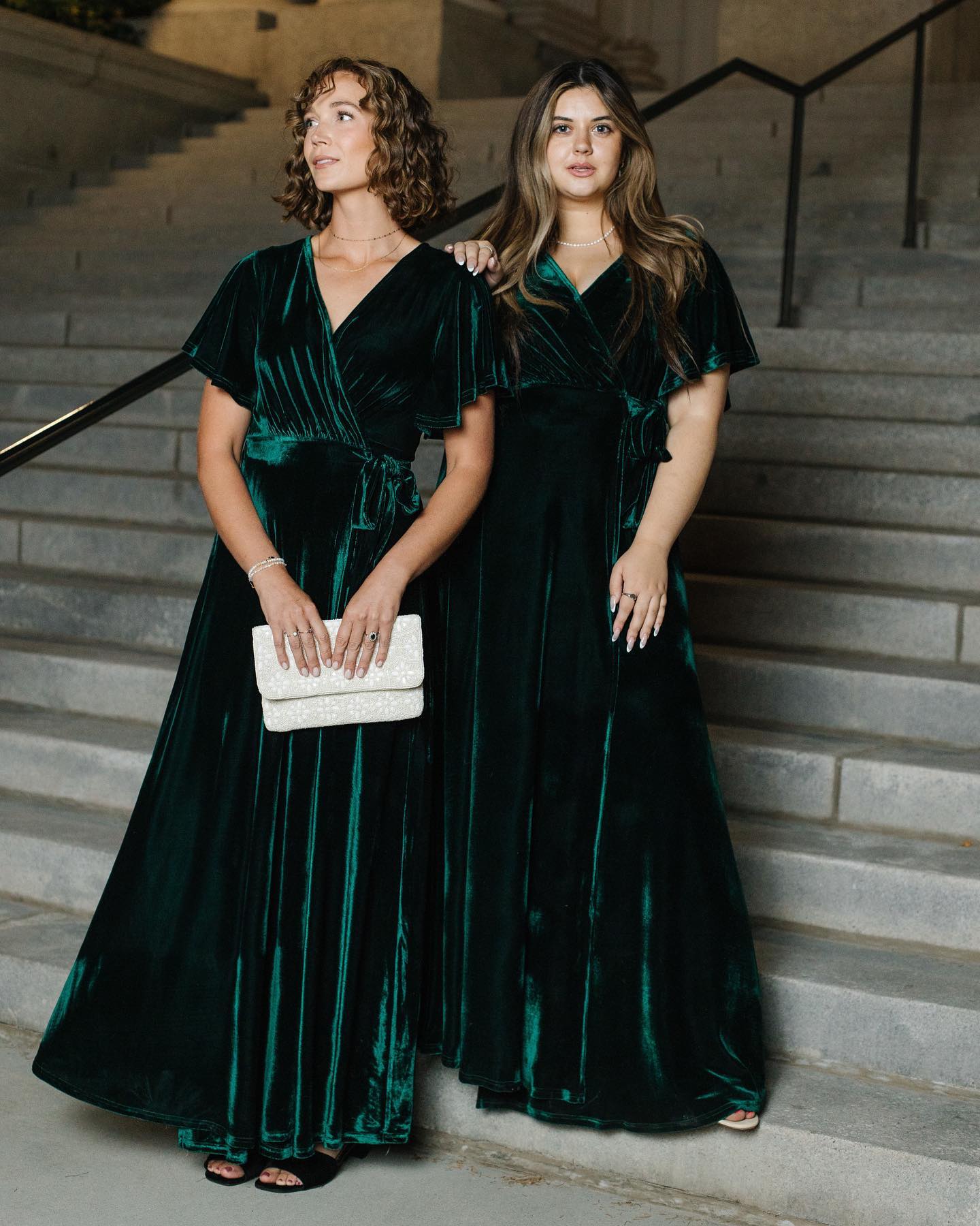 What jewel tone dress is appropriate for a wedding guest?