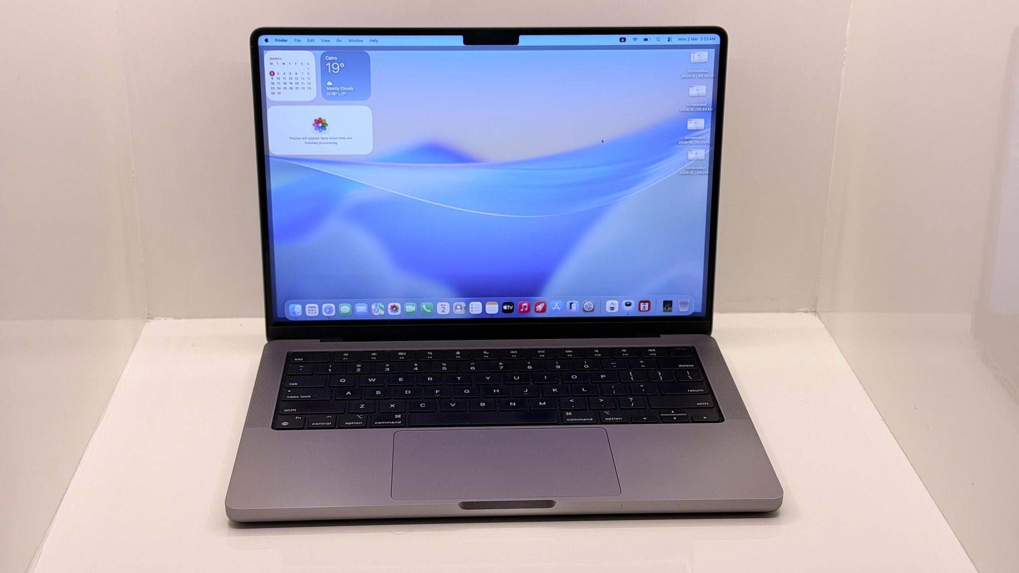 ? MacBook Pro M2 Pro 14-inch (16/1TB)