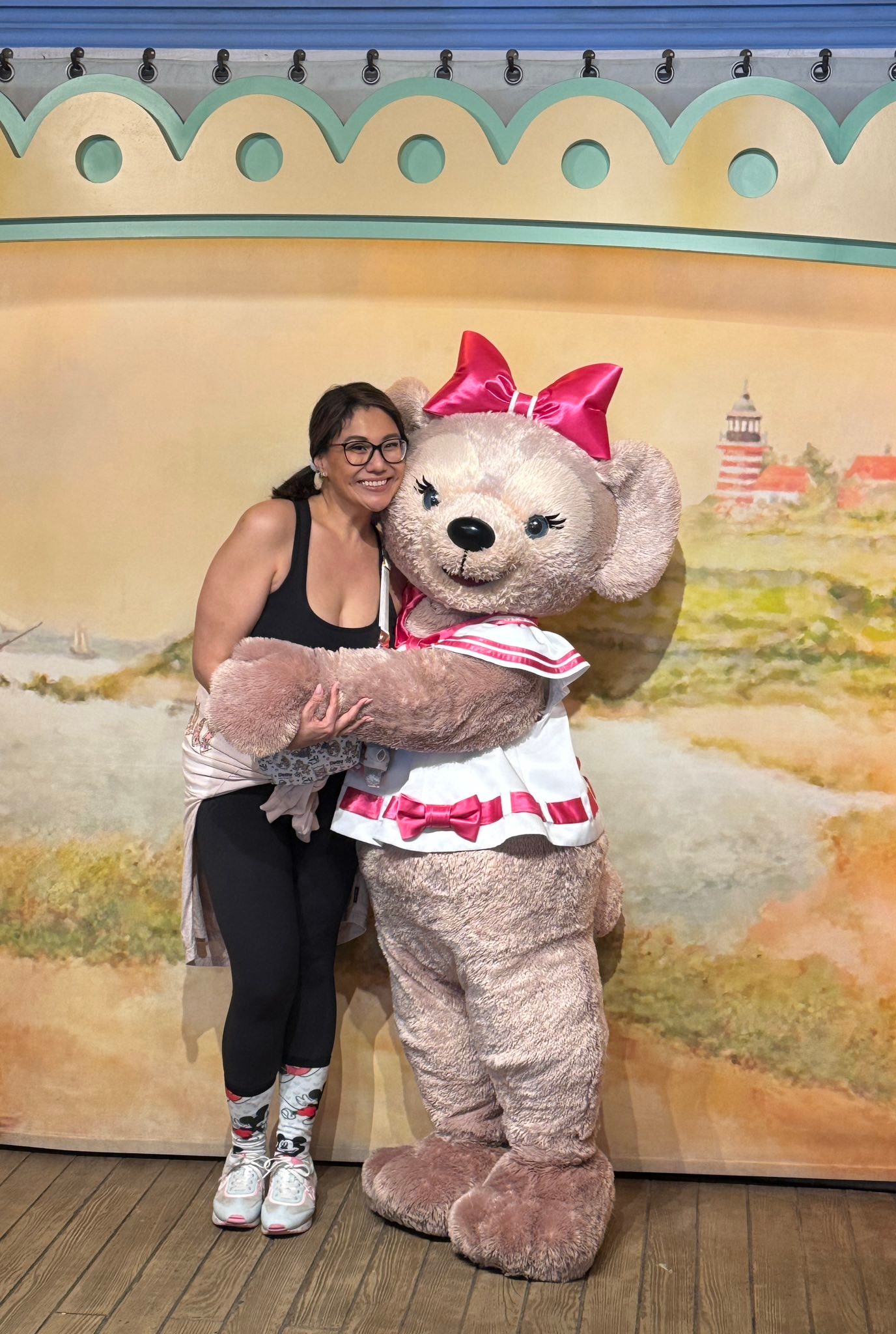 Tokyo Disneyland and Disney Sea trip review and comparison to 