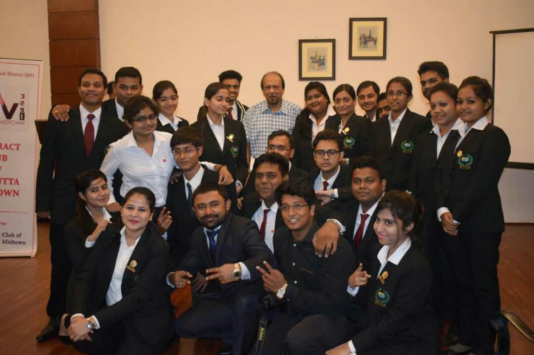 Rotarac... - Rotaract Club of Contemporary Kolkatans, RID 3291