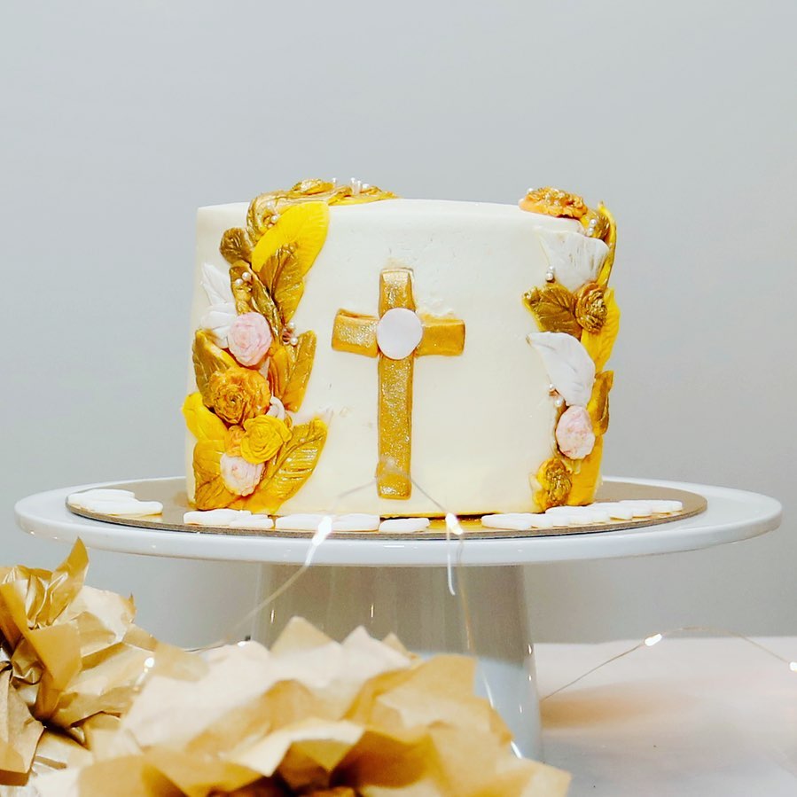 Cakes By Angie - Aaron’s 1st Holy Communion Cake 💙 ️ 📸Ruki...